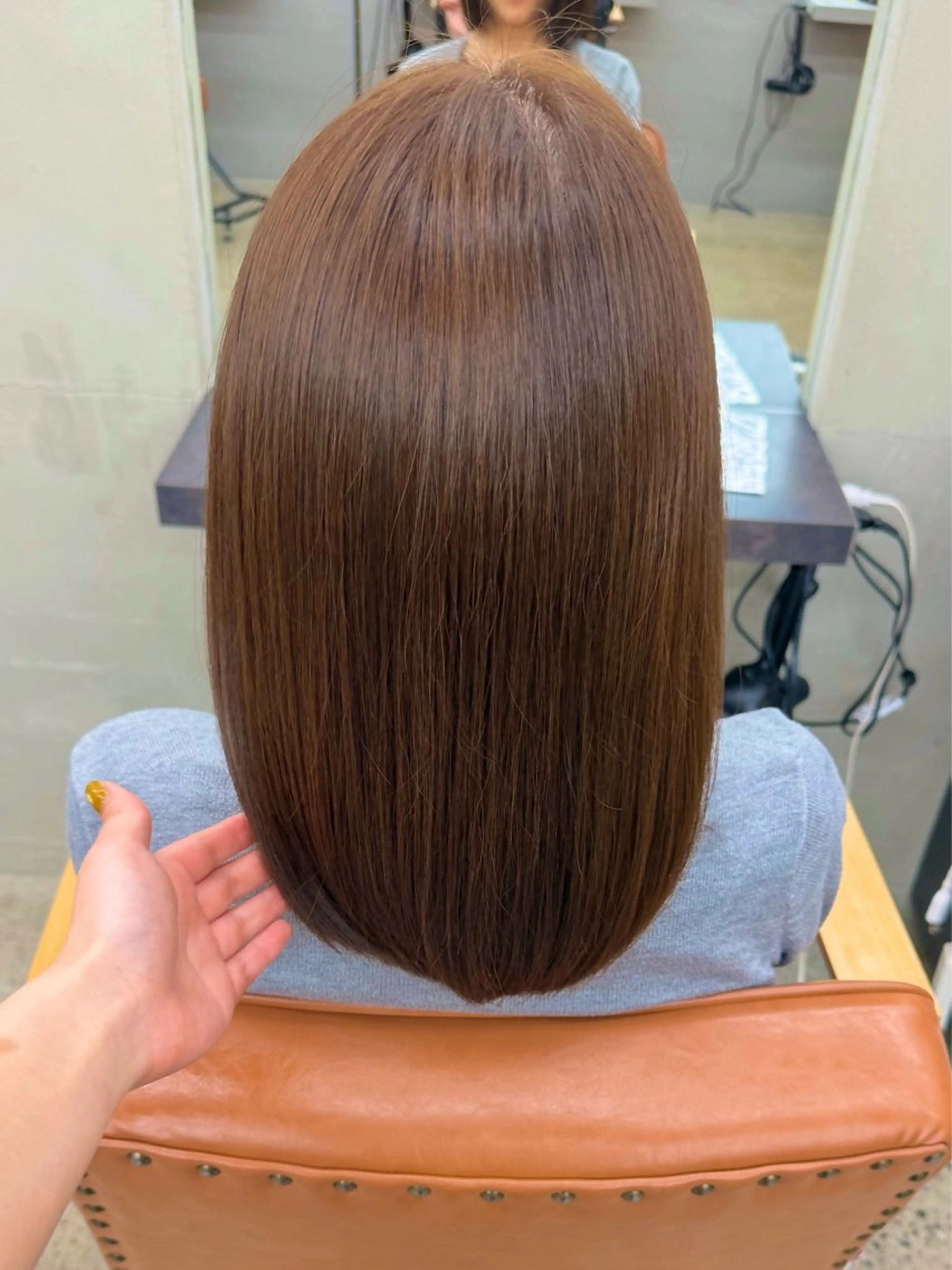 ミディアム 綱川 彩茄のヘアスタイル
