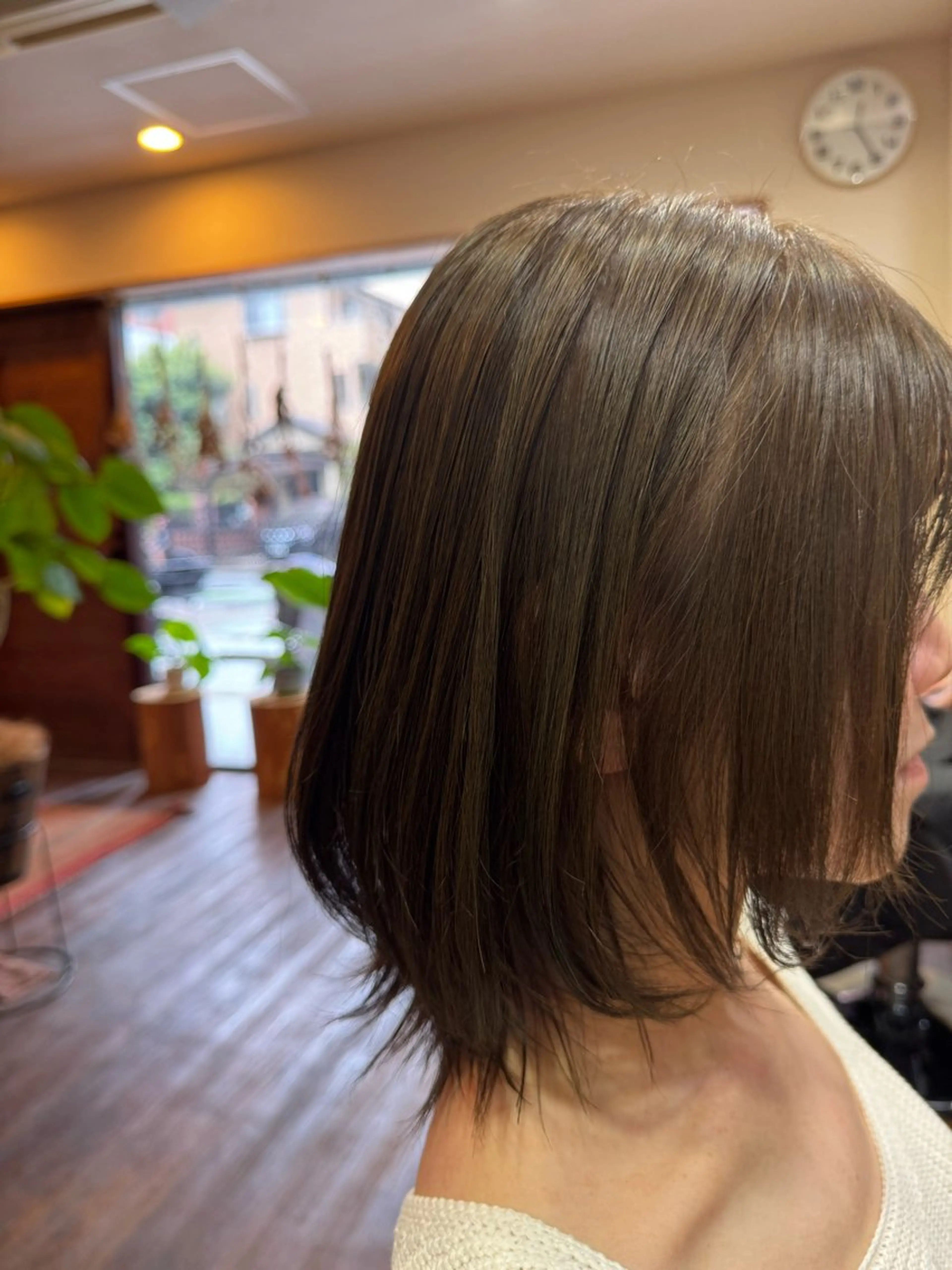 カラー ブリーチ ブラウンカラー 透明感カラー ブリーチなしカラー 丹 由佳のヘアスタイル