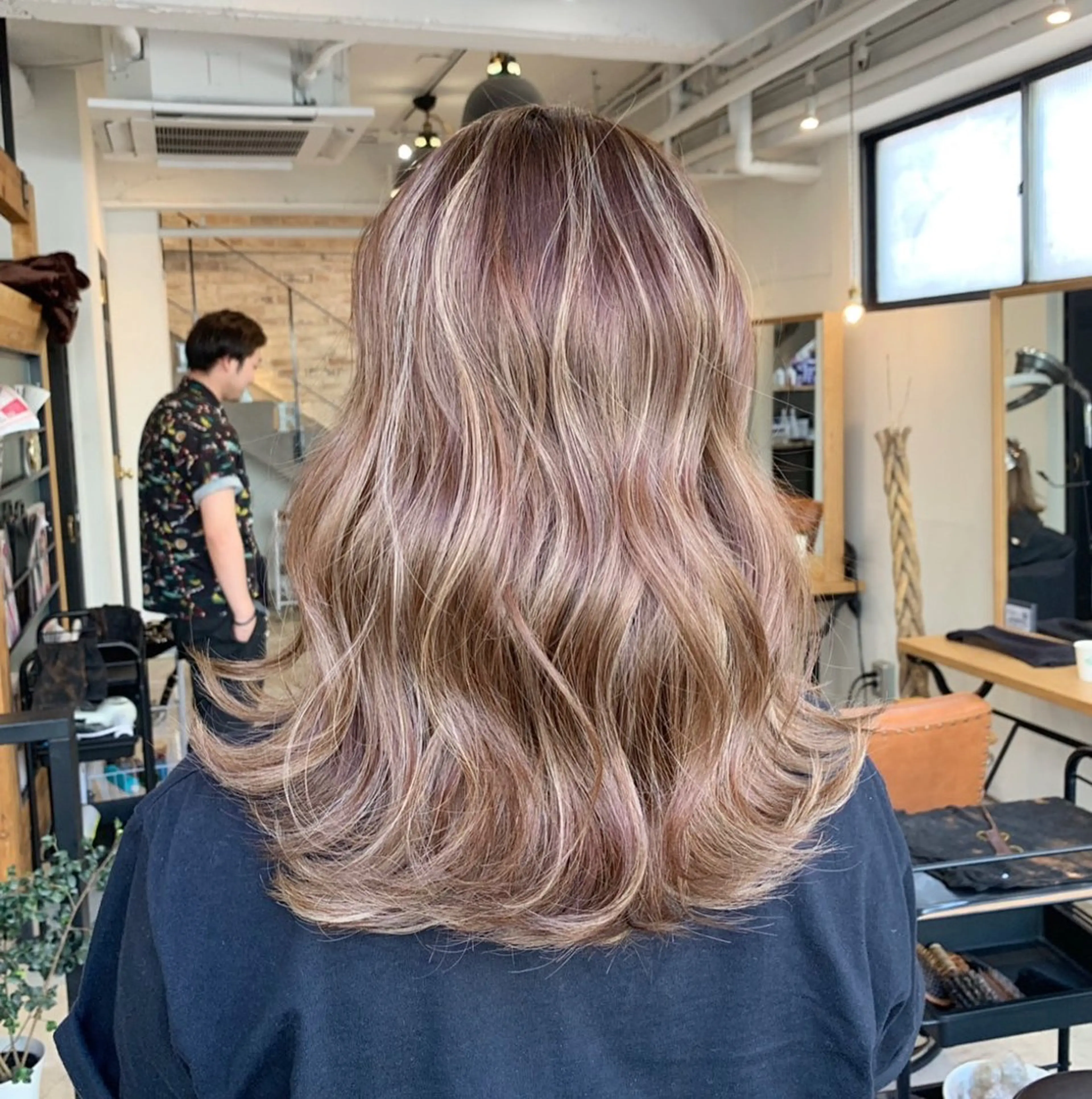 ミディアム ヘアカラー 秋葉原　柏木絢汰 ✨当日予約okのヘアスタイル