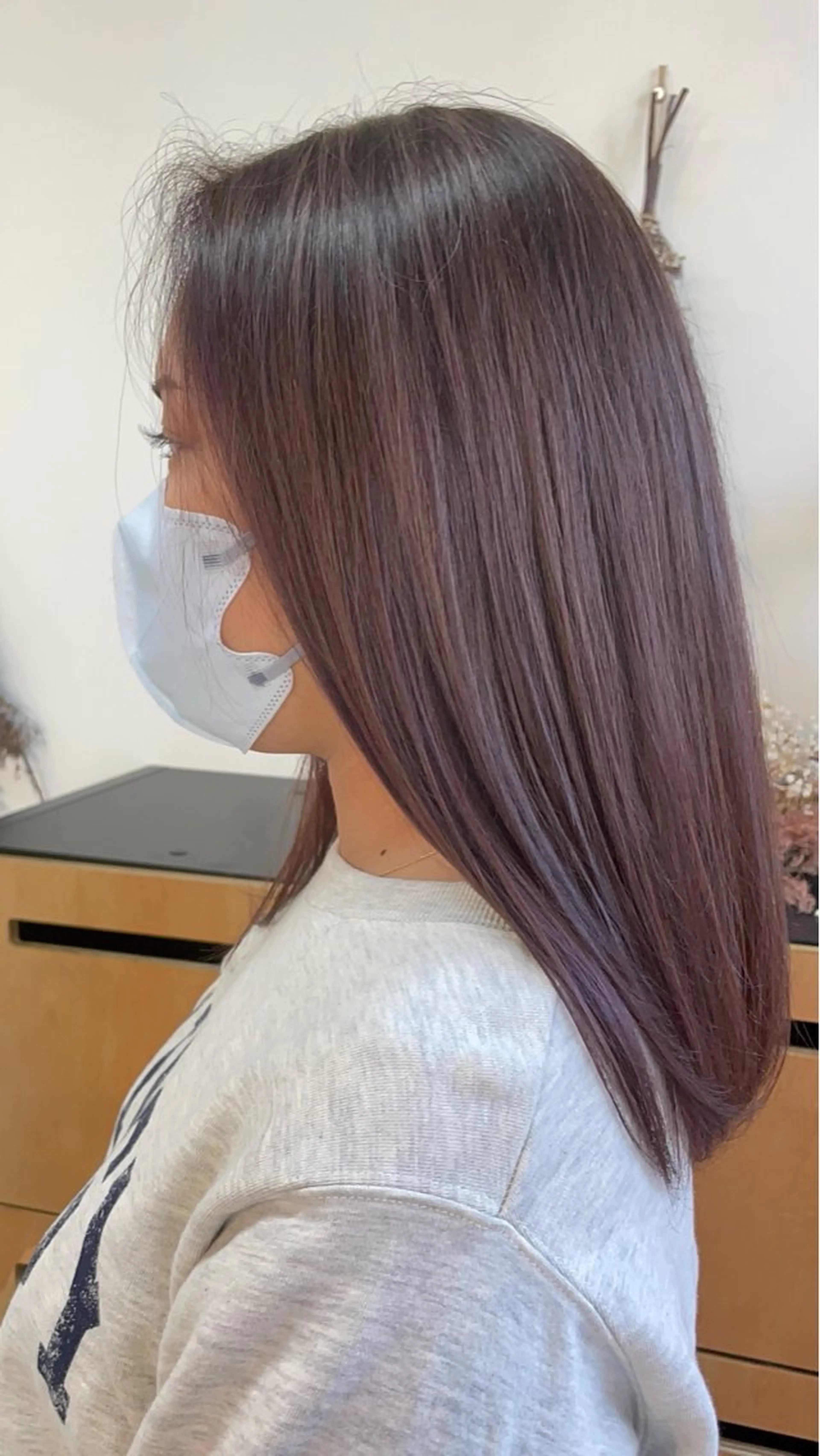 セミロング カラー ベージュカラー ブリーチ ラベンダーカラー ラベンダーベージュ ヘアカラー 🎨カラー専門家🎨 チャーリーのヘアスタイル