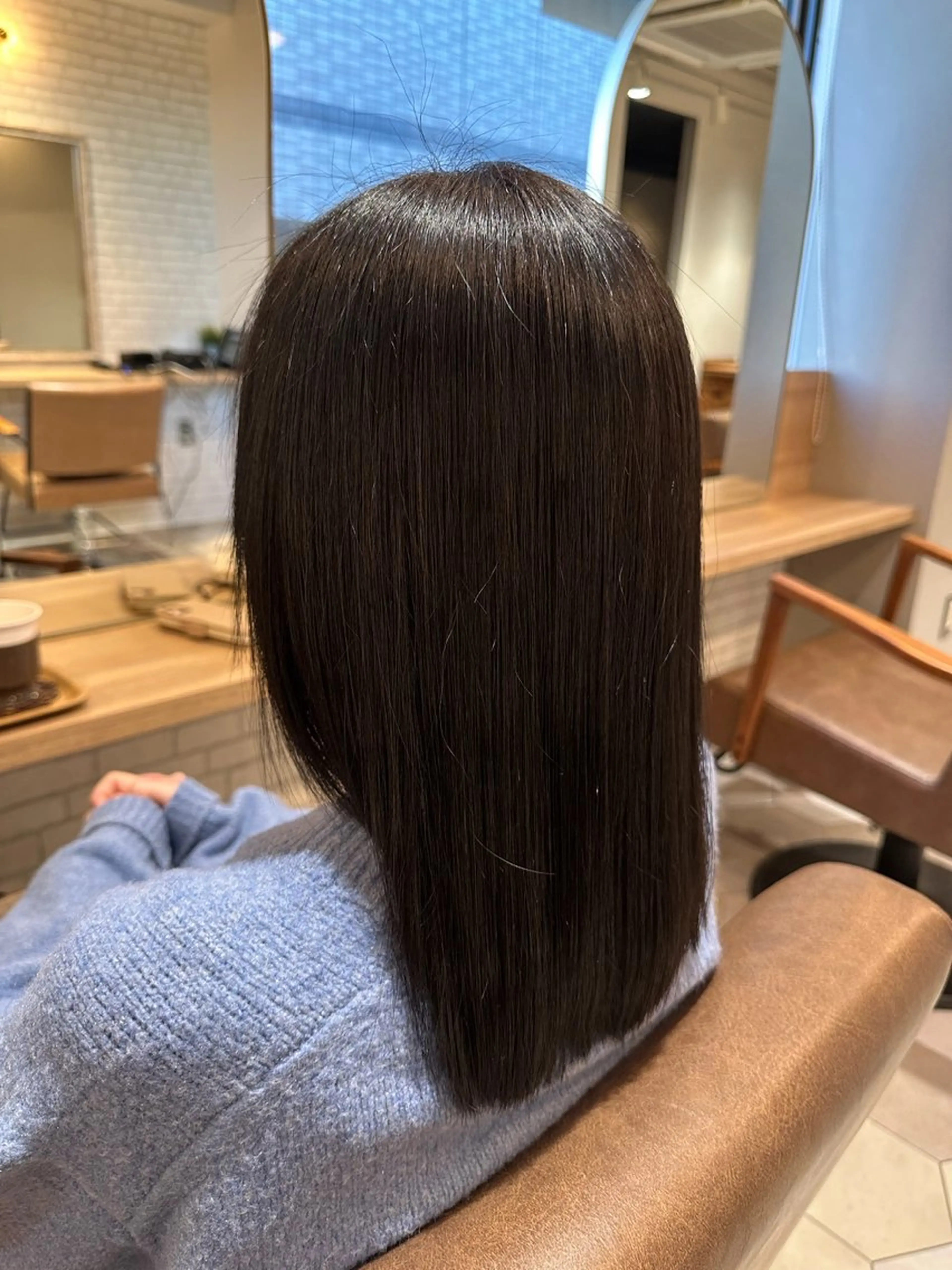 カラー アッシュ 長谷川 幸帆のヘアスタイル