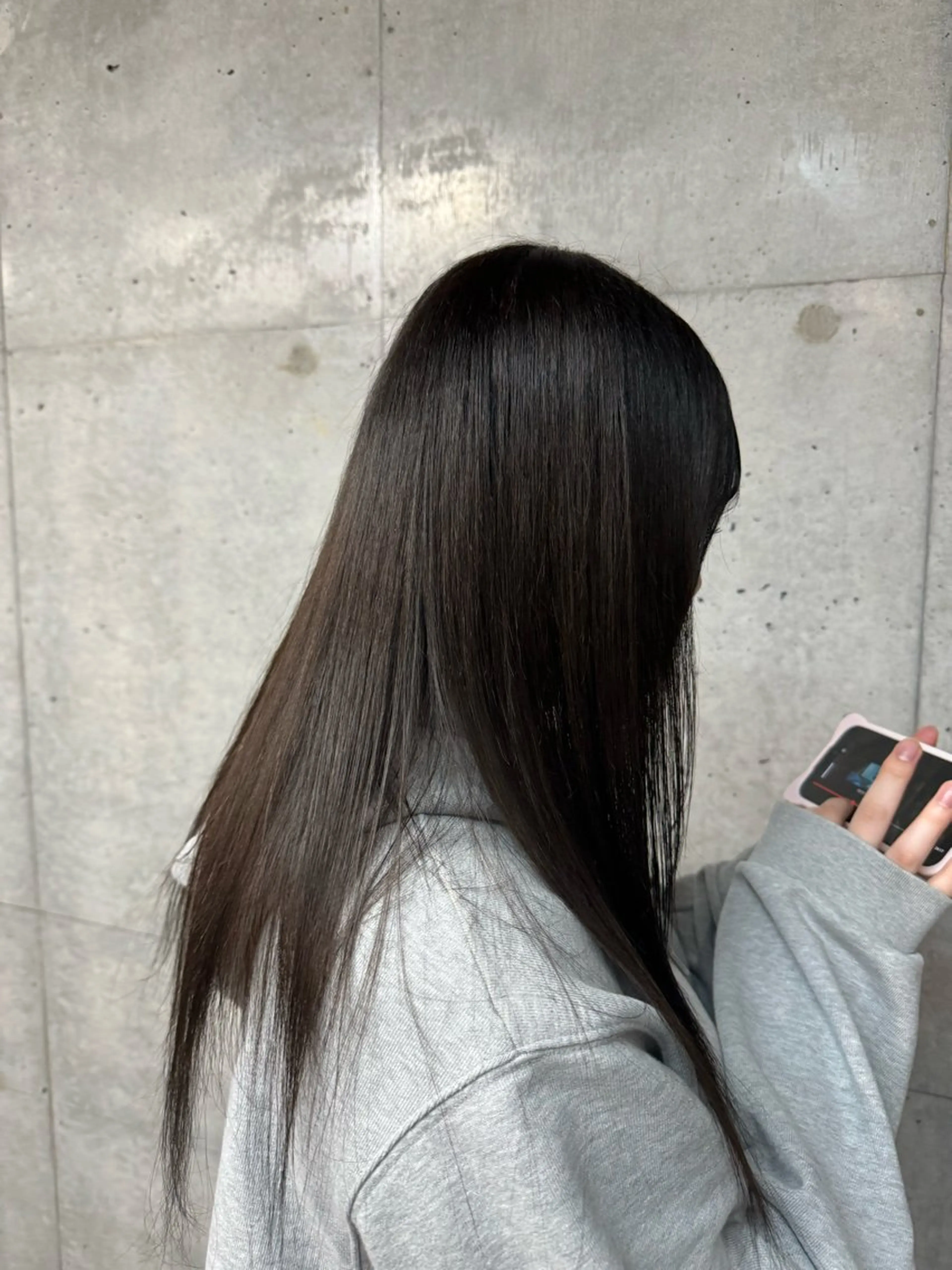 カラー 艶髪/ハイトーン モカのヘアスタイル