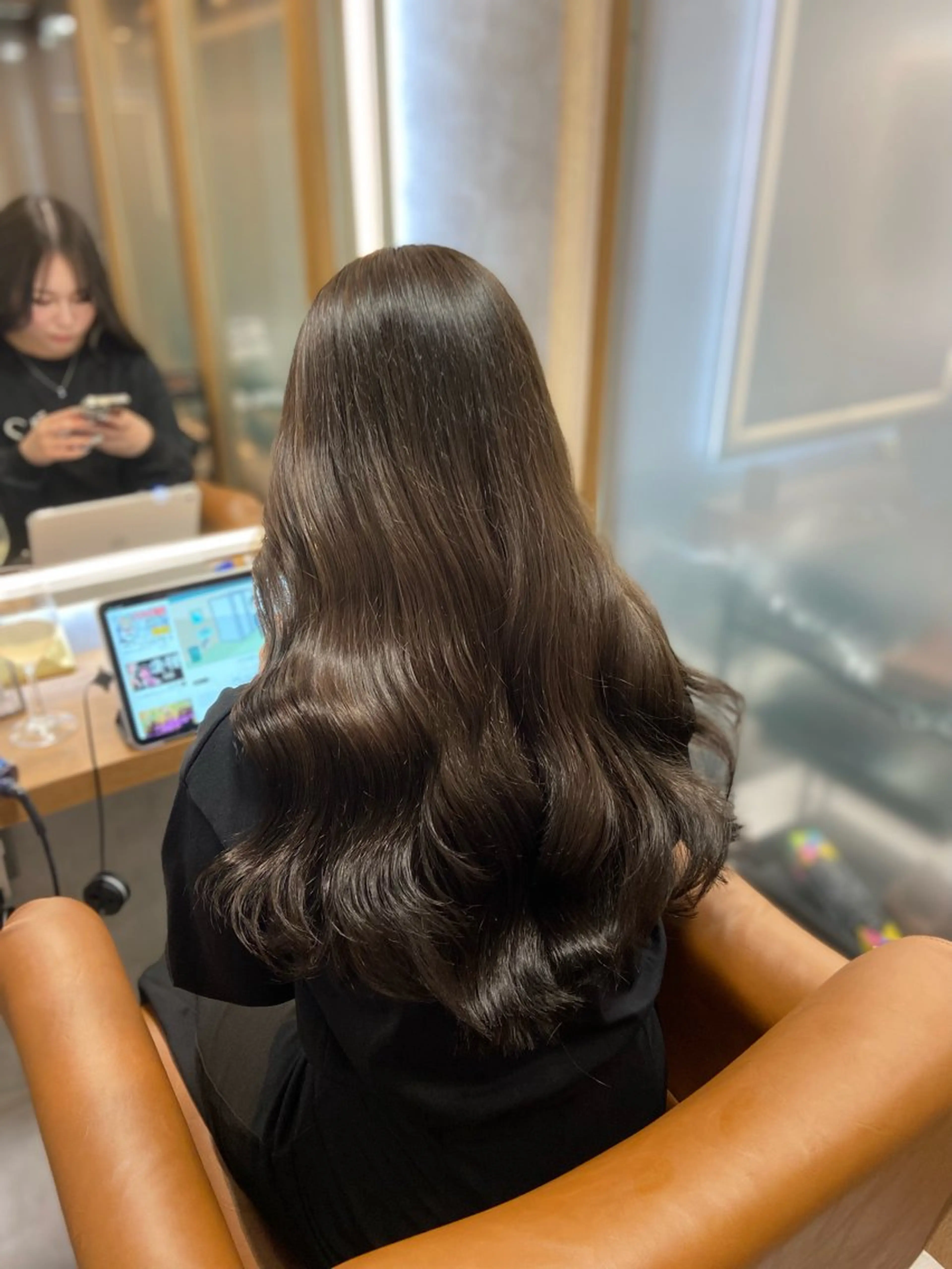 ロング カラー ヘアアレンジ カット ヘアカラー トリートメント ヘアセット レイヤー×透明感カラ ーHAYATOのヘアスタイル