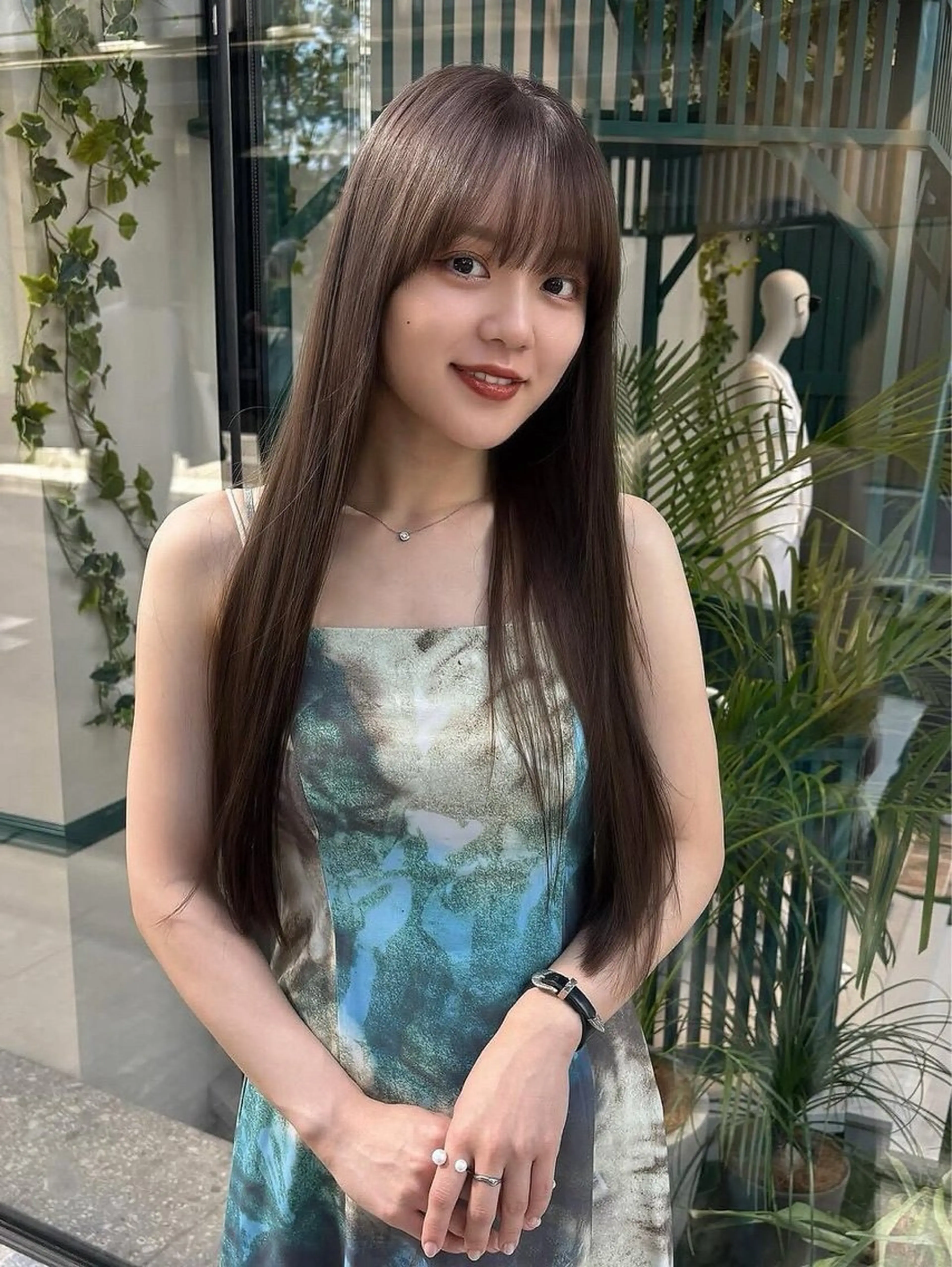 ロング カラー ブラウンカラー 透明感カラー 蔭山 幸奈のヘアスタイル