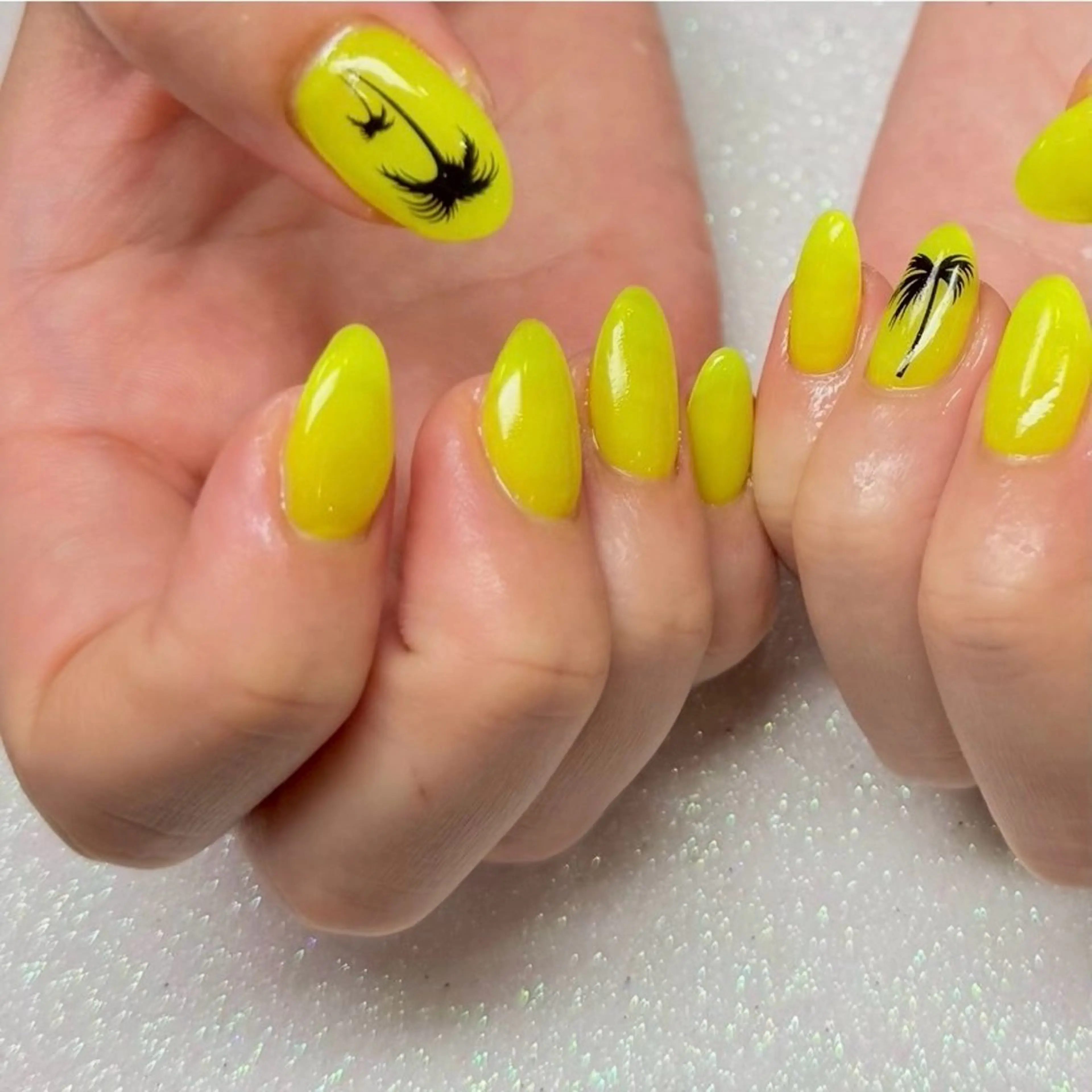 ネイル ハンドネイル VIERU YURIのネイルデザイン