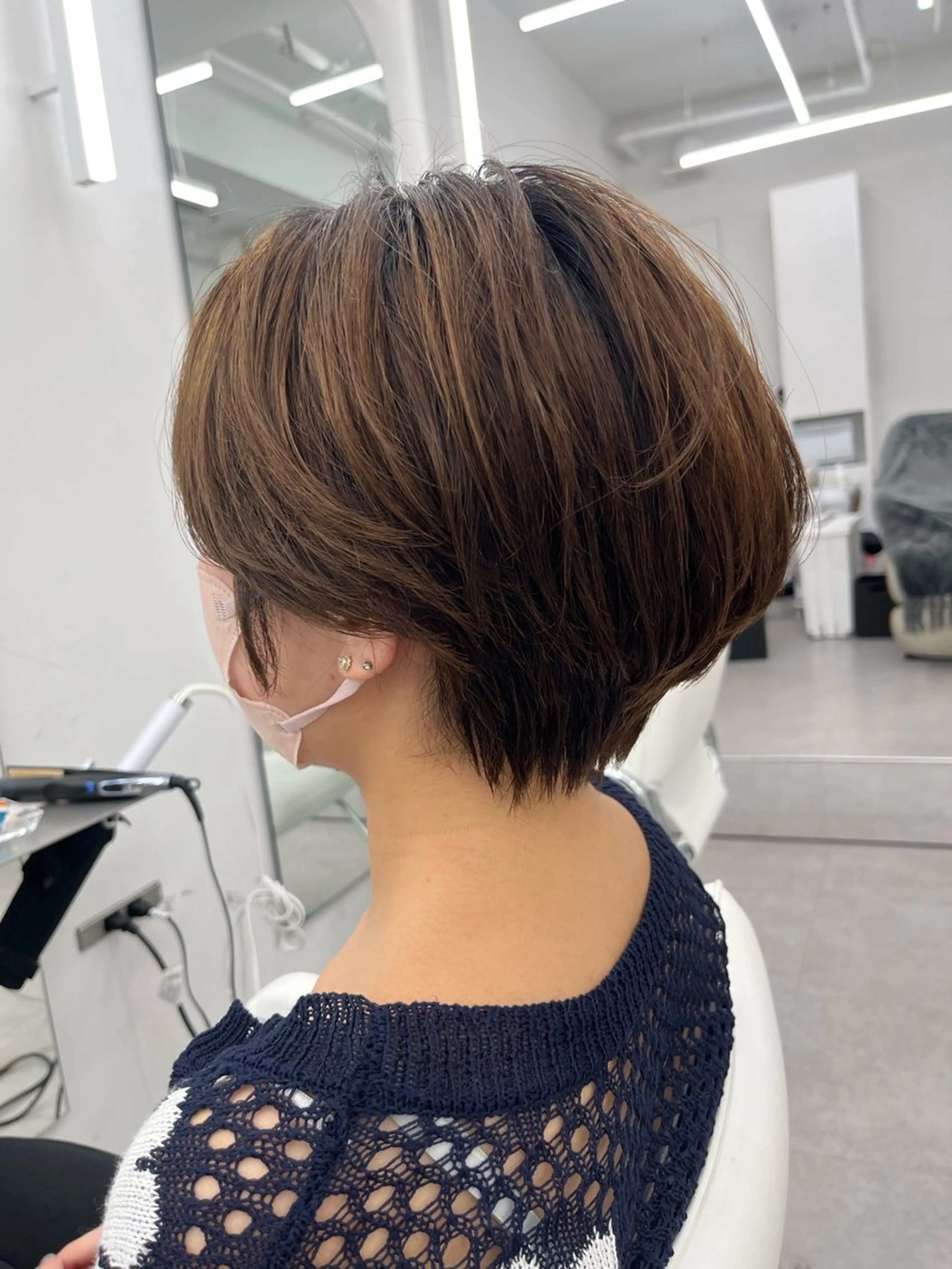 ショート ハンサムショート ショートヘア 透明感カラー✨🩵 韓国ヘアkanatoのヘアスタイル