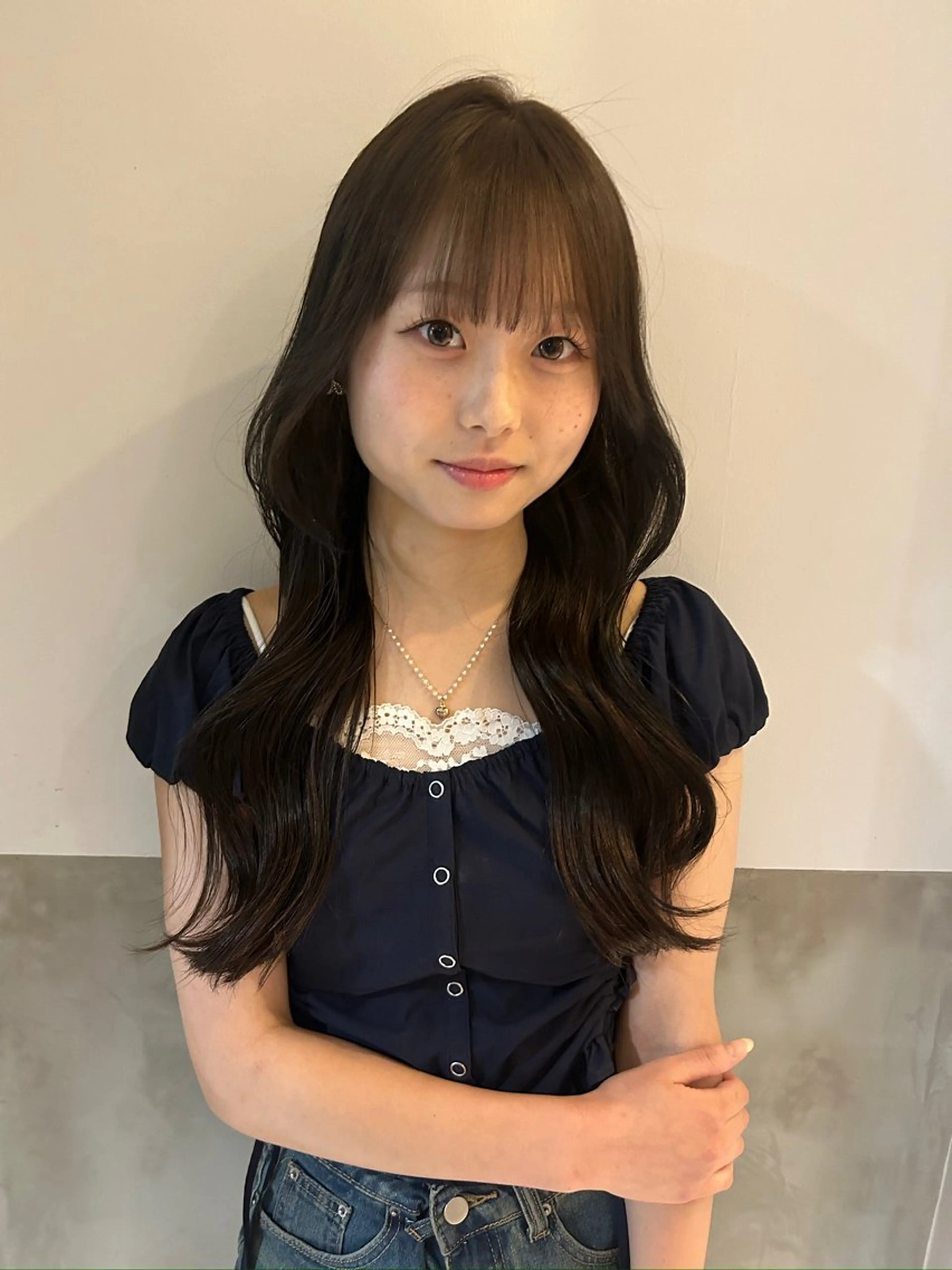 ロング カラー ブリーチ 透明感カラー ダブルカラー ブリーチなしカラー オリーブグレー ヘアカラー 【 ViVIE 】 とものその他イメージ