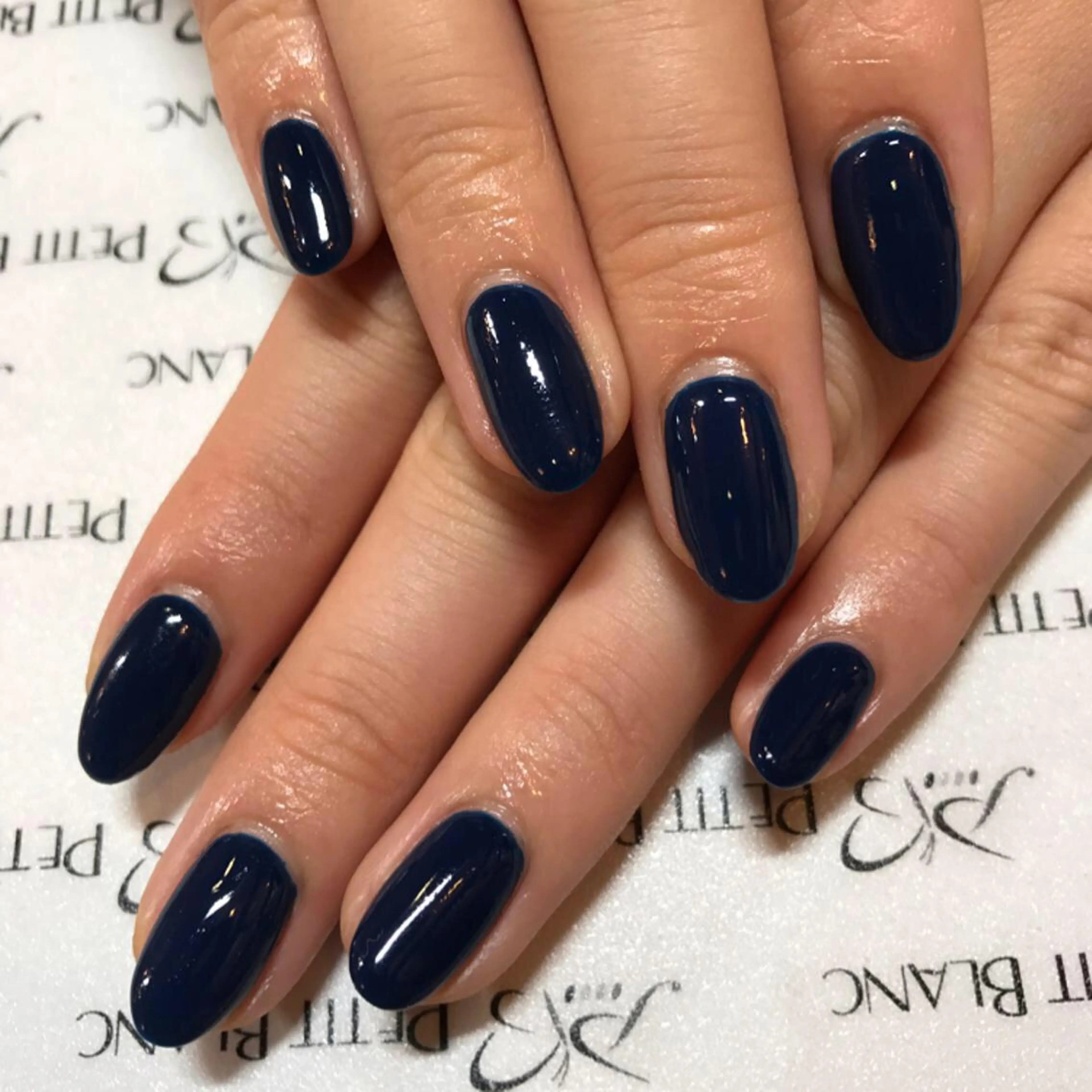 ネイル ワンカラーネイル PetitBlanc KAZUKIのネイルデザイン