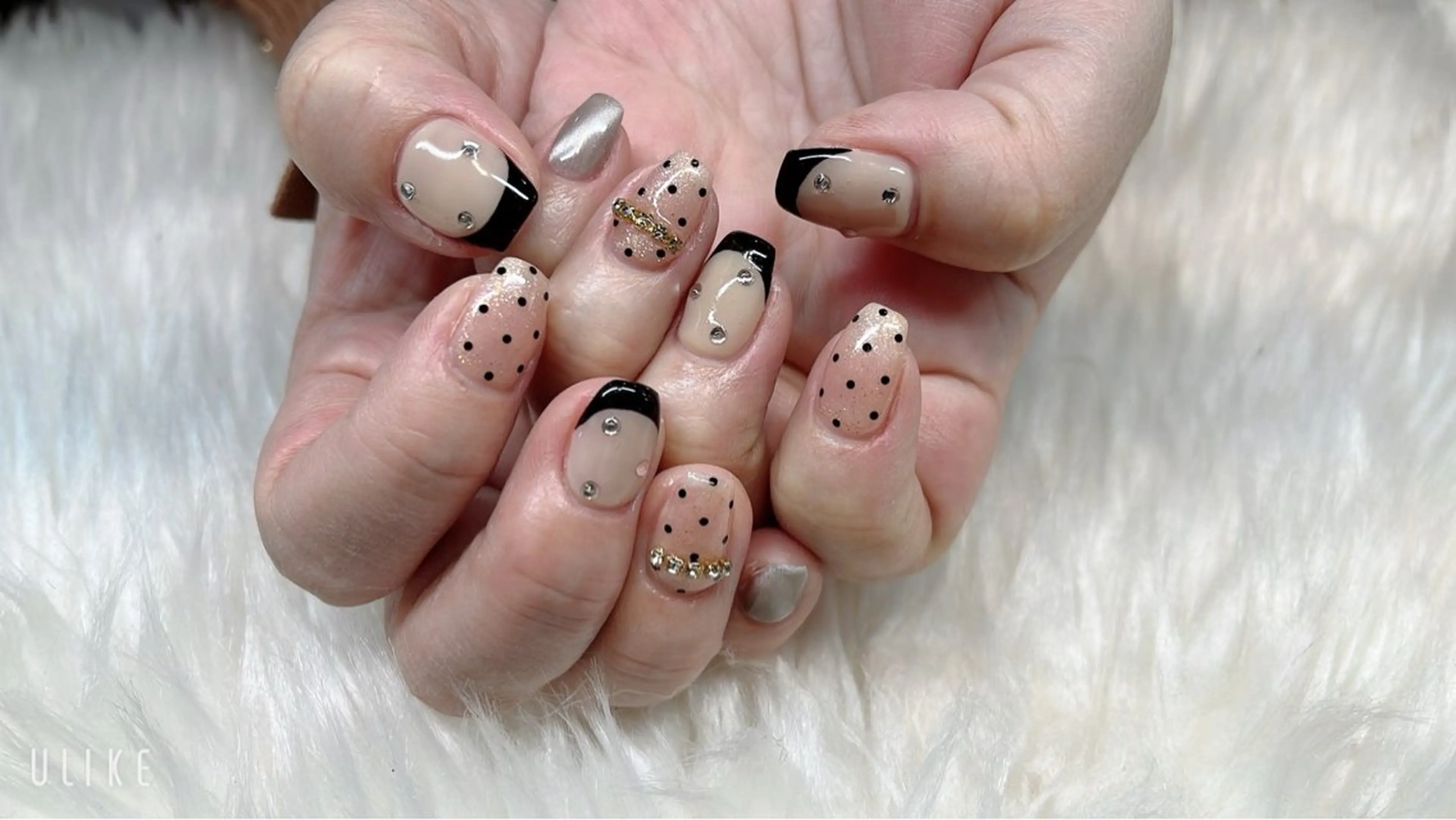 ネイル 持ち込み ハンドネイル ティーエヌ 金山駅東口店のネイルデザイン