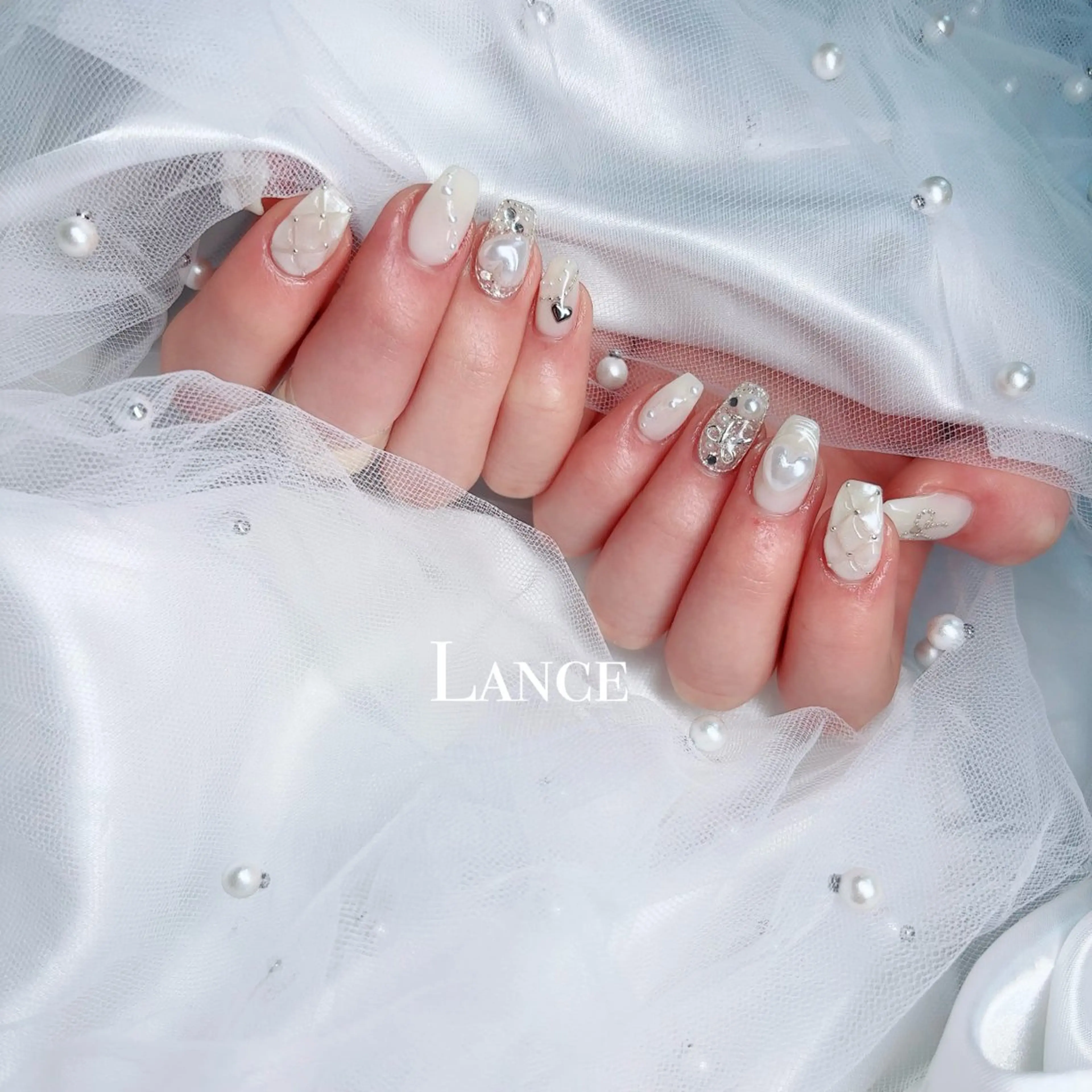 ネイル オーロラネイル フットネイル 韓国ネイル ラメ(グリッター) マグネットネイル Lance nailのネイルデザイン
