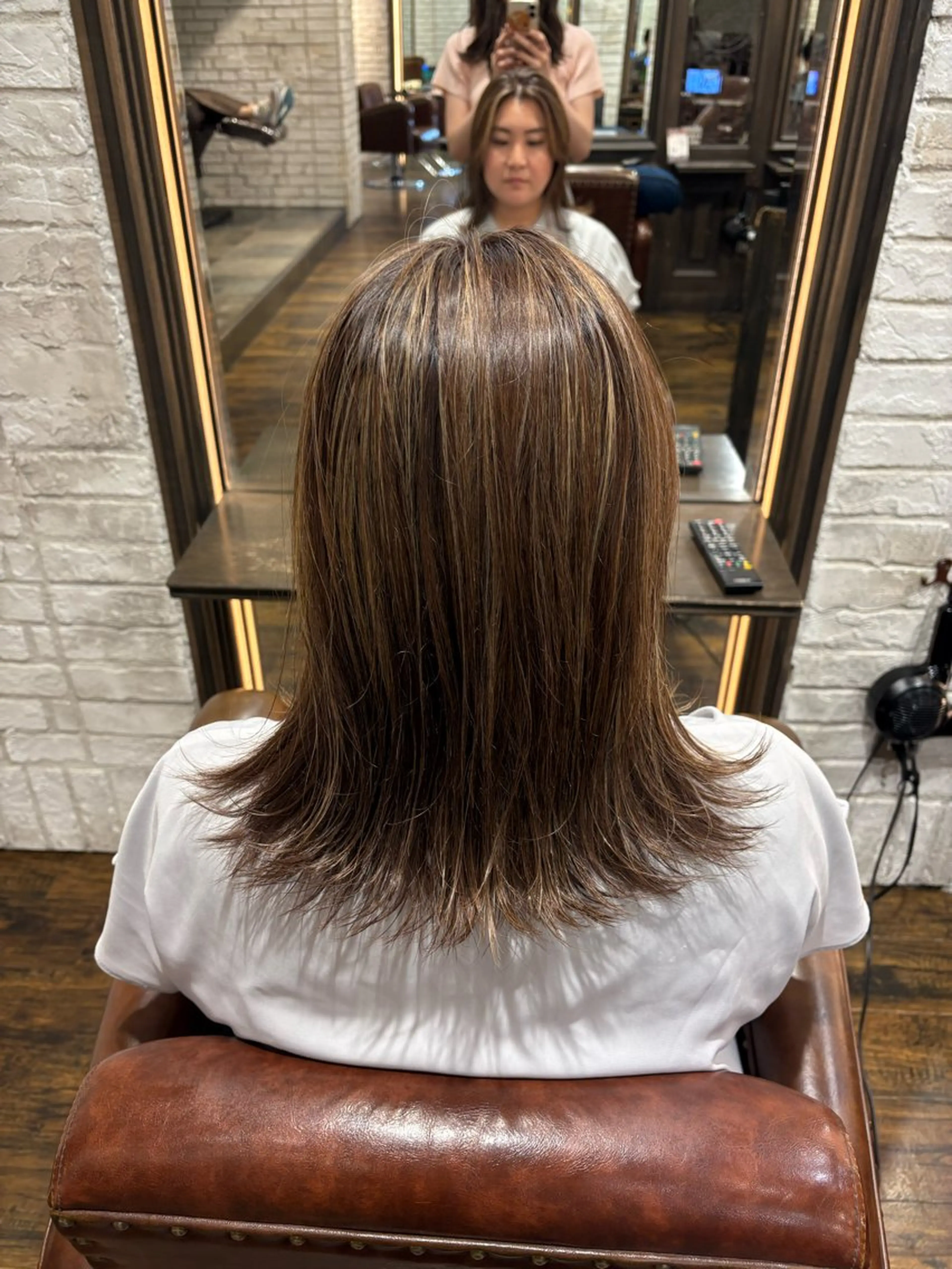 ミディアム カラー noa 似合わせ︰ 透明感︰韓国風のヘアスタイル