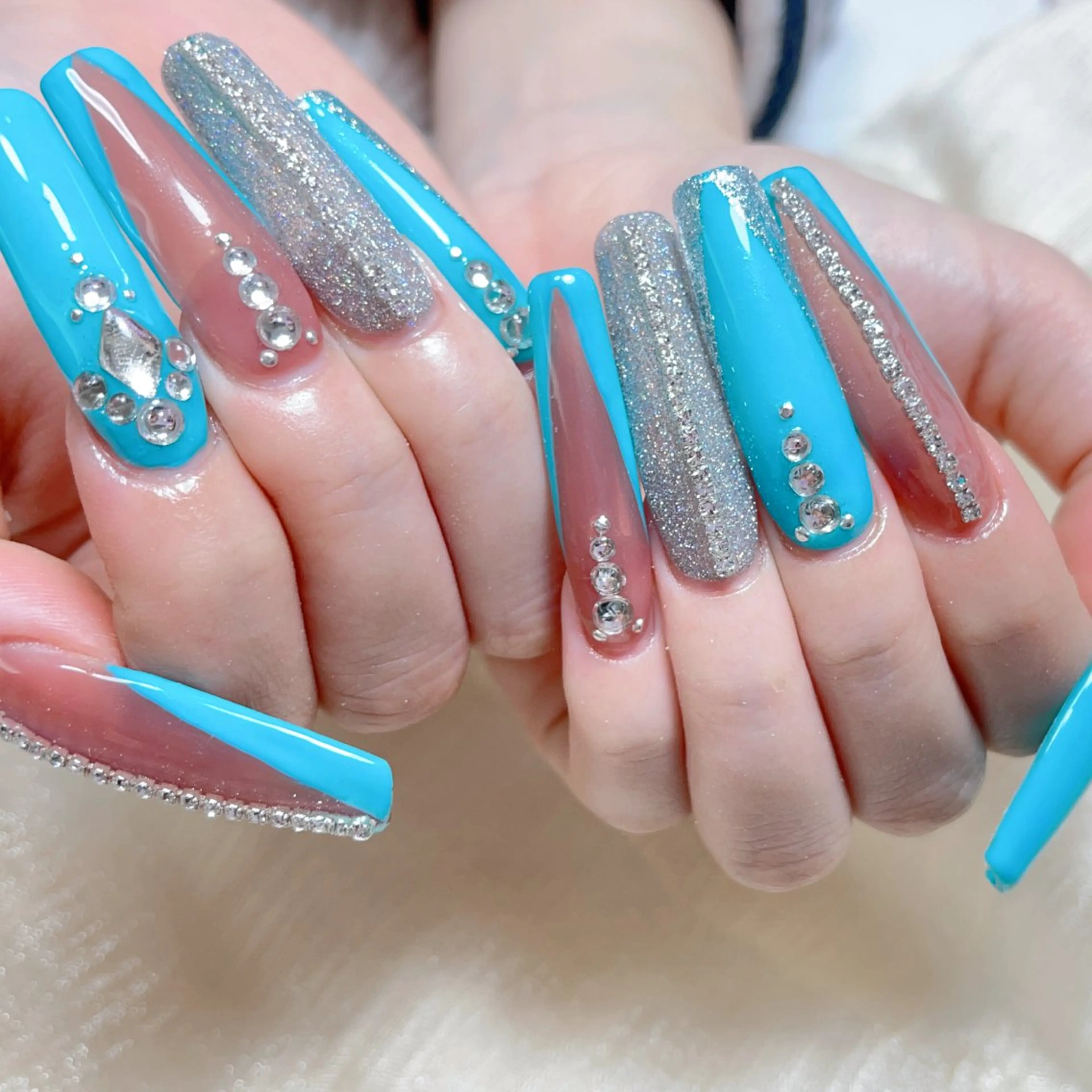 ネイル ハンドネイル 🎀ネイルサロン エクラYUI🎀のネイルデザイン