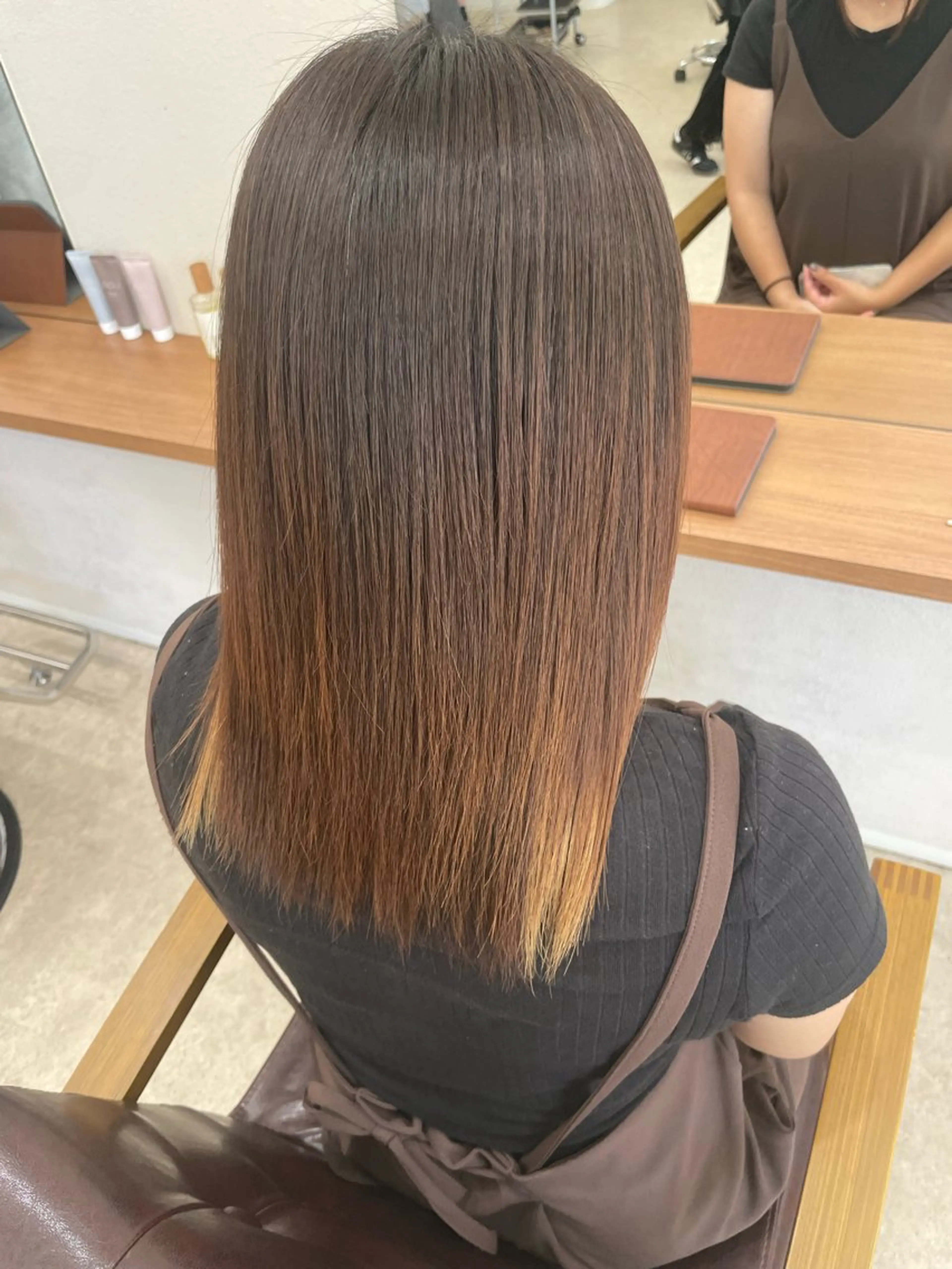 セミロング カット トリートメント 鈴木 梨瑚のヘアスタイル