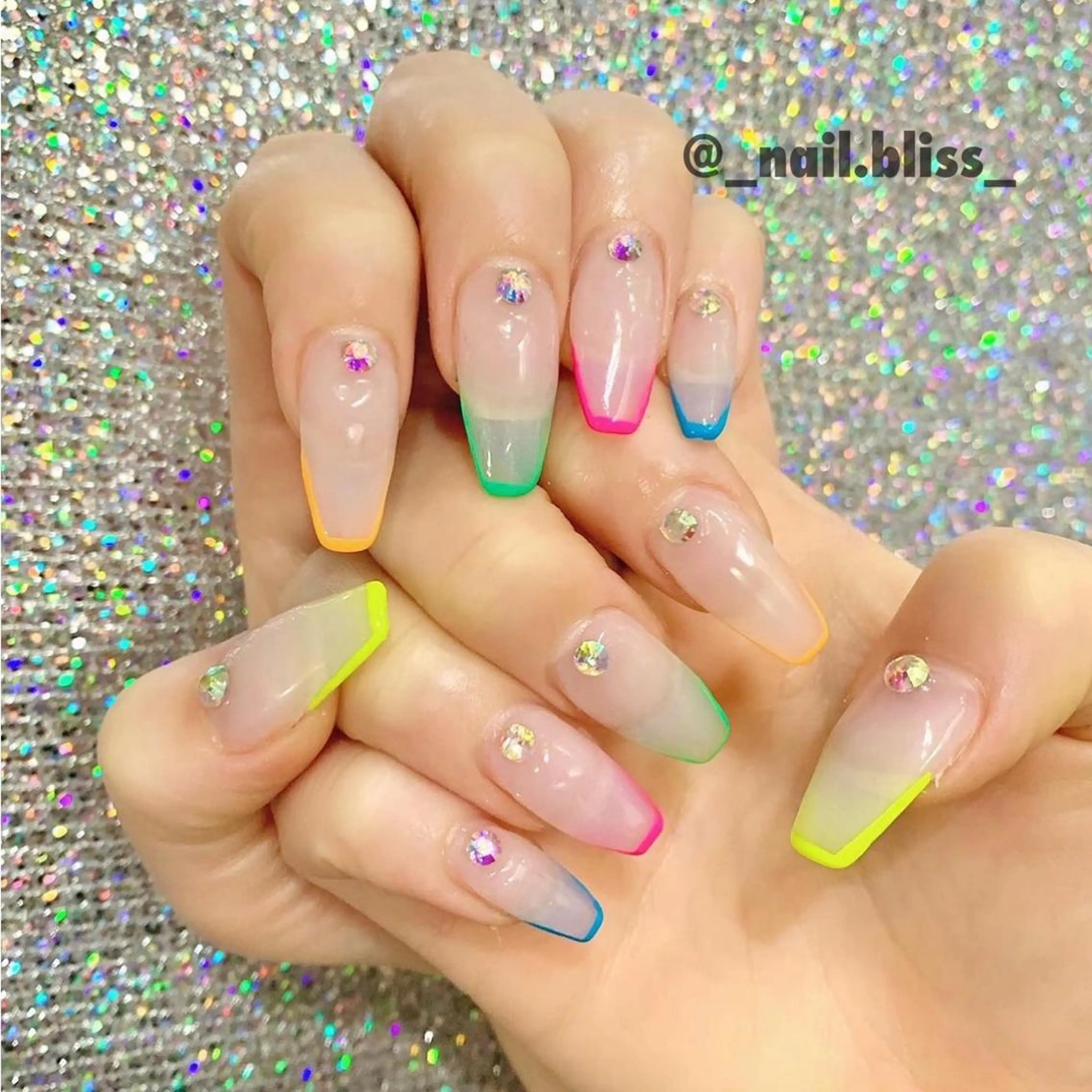 ネイル フレンチネイル NAIL BLISSのネイルデザイン