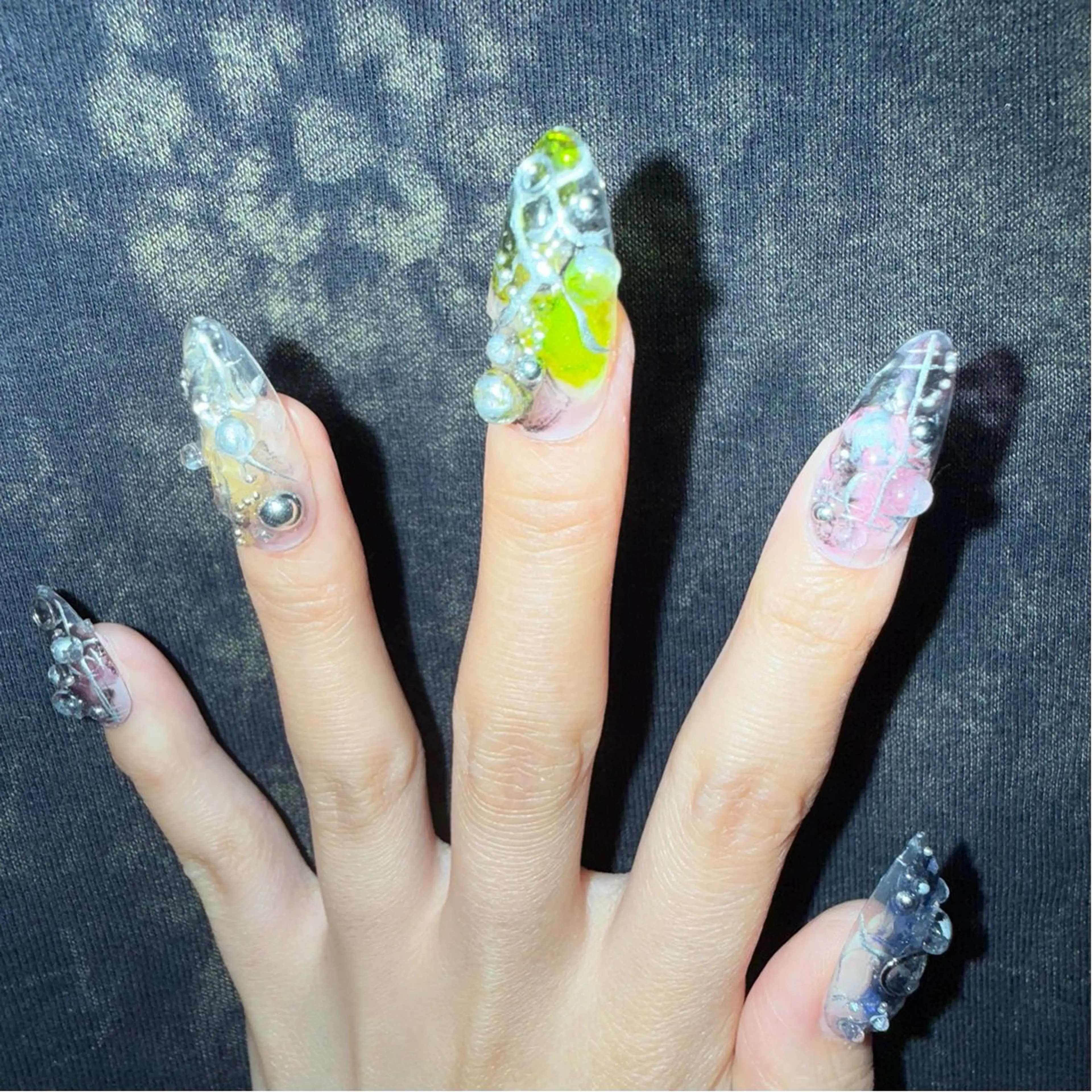 ネイル MEIKA Nail salon所属・marin ／中目黒のネイルデザイン