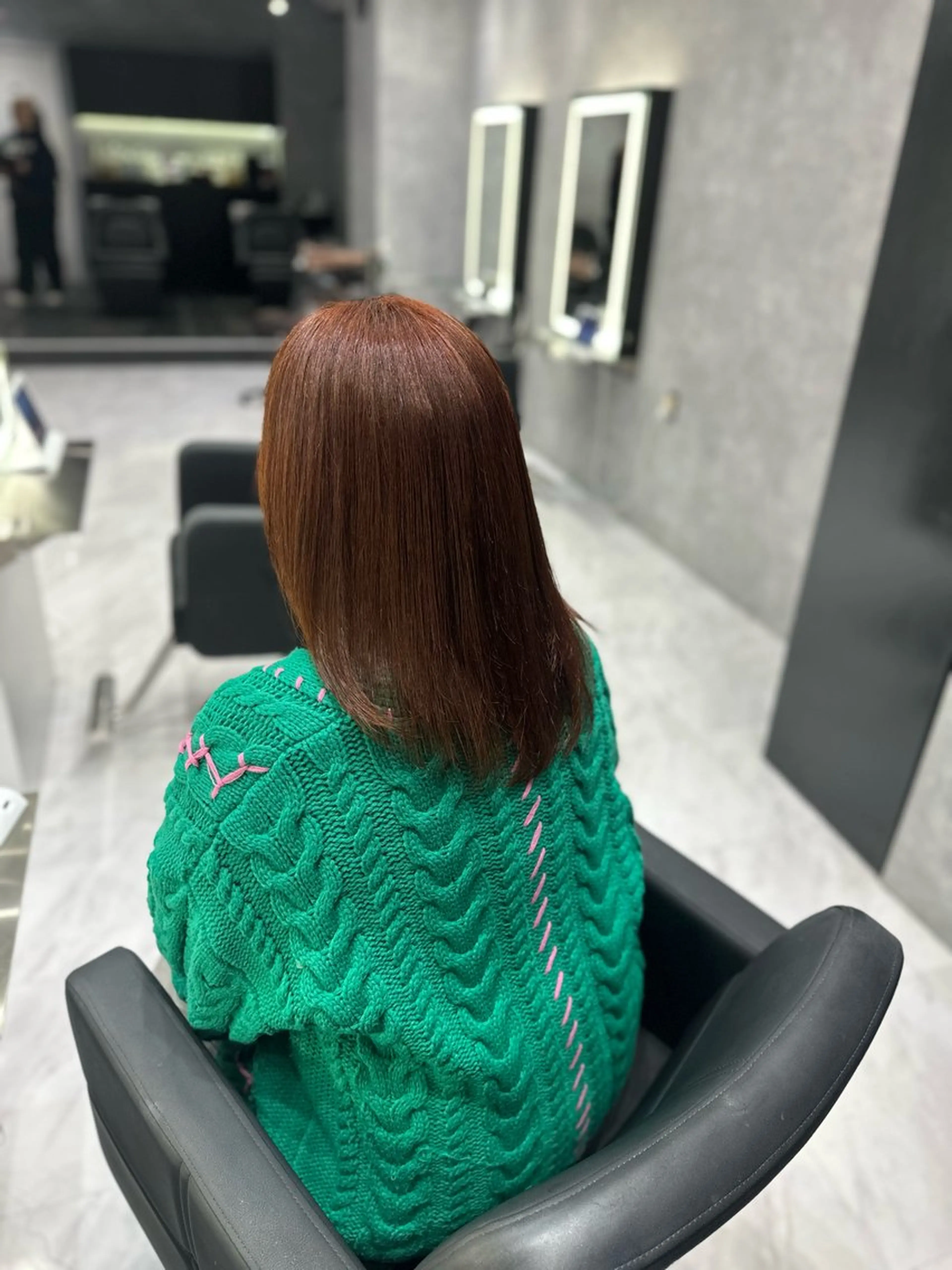 ミディアム カラー ブラウンカラー オレンジ 中村 さきのヘアスタイル