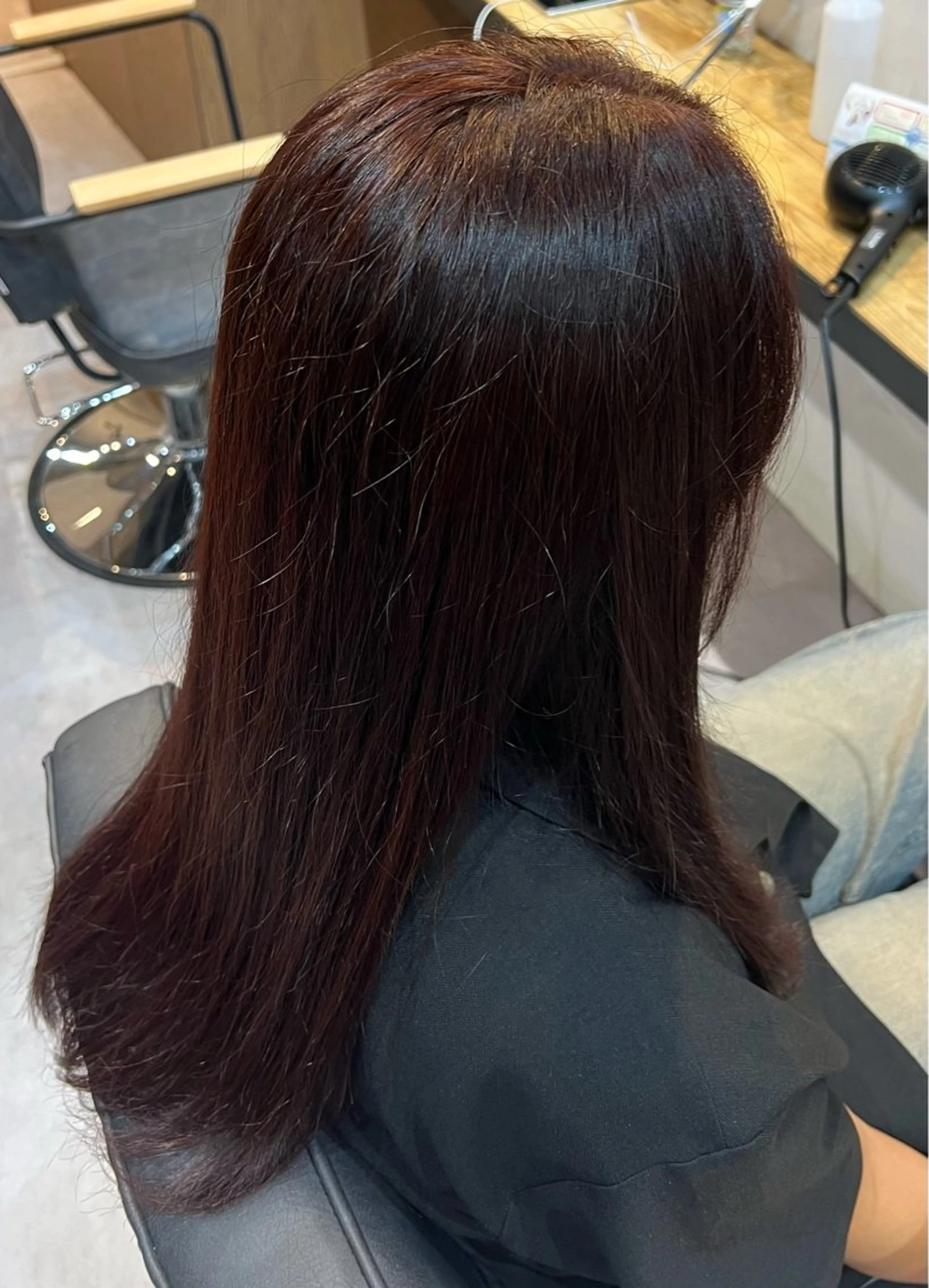 カラー レッドカラー スギオ 💫のヘアスタイル