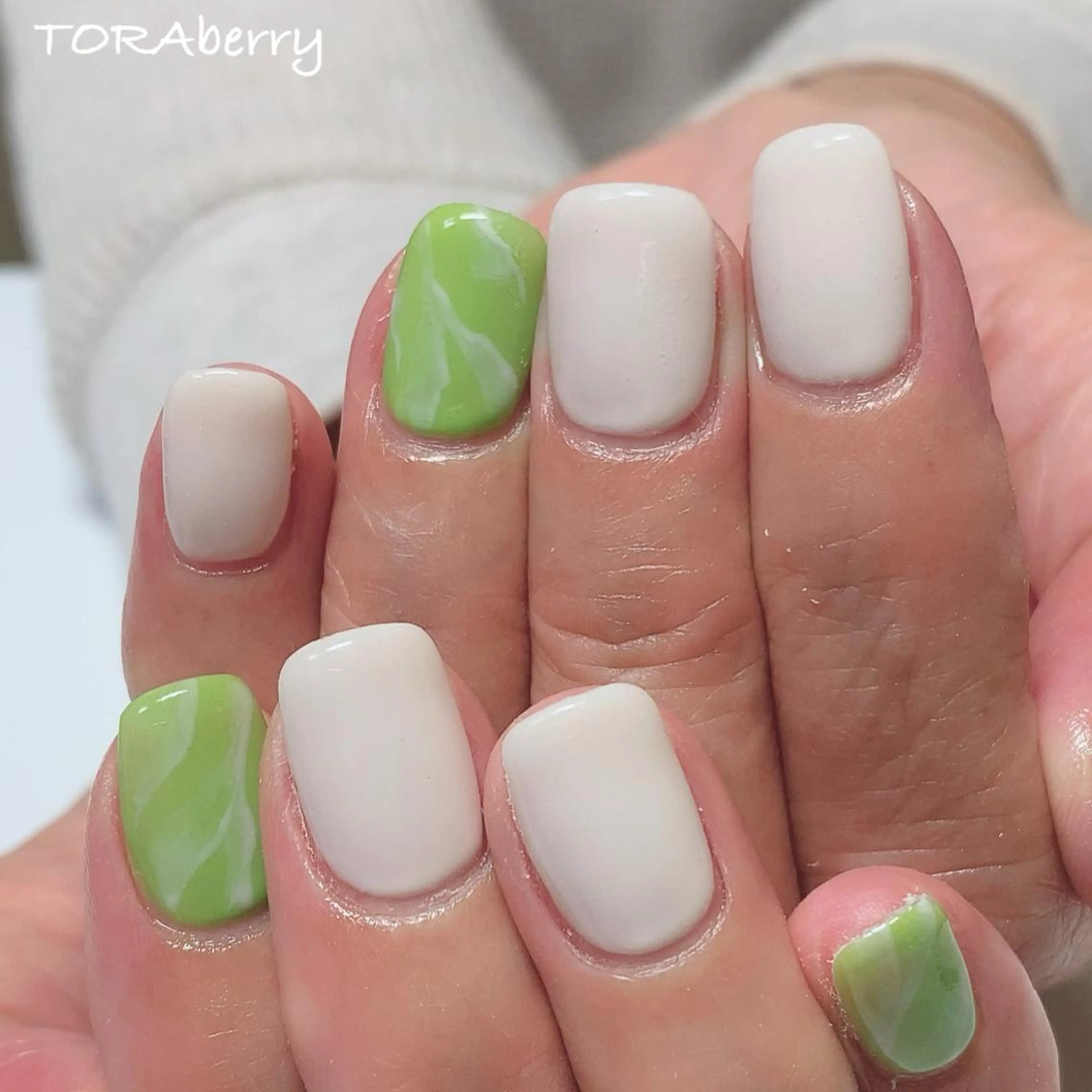 ネイル ネイリスト なつみのネイルデザイン