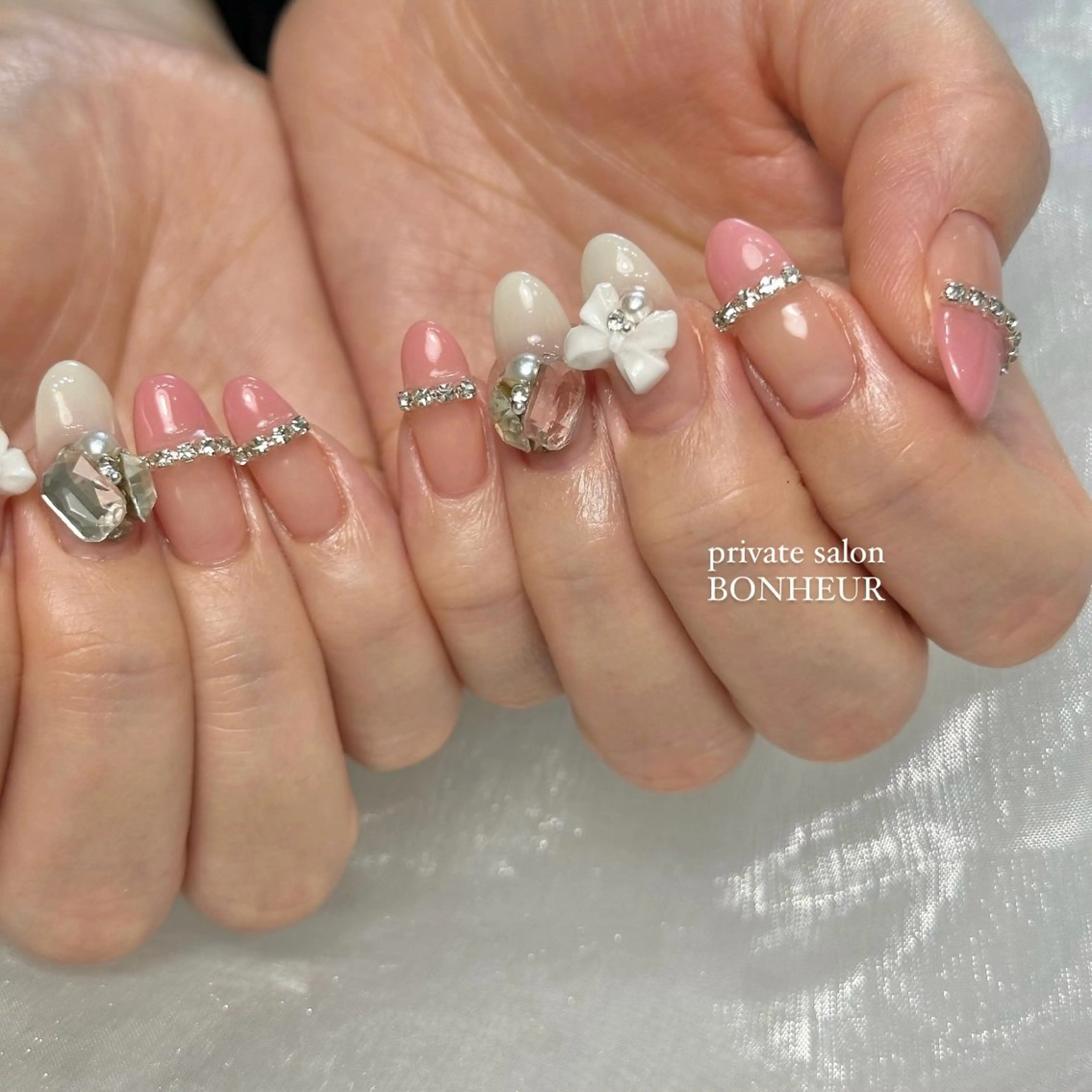 ネイル BONHEUR Annaのネイルデザイン