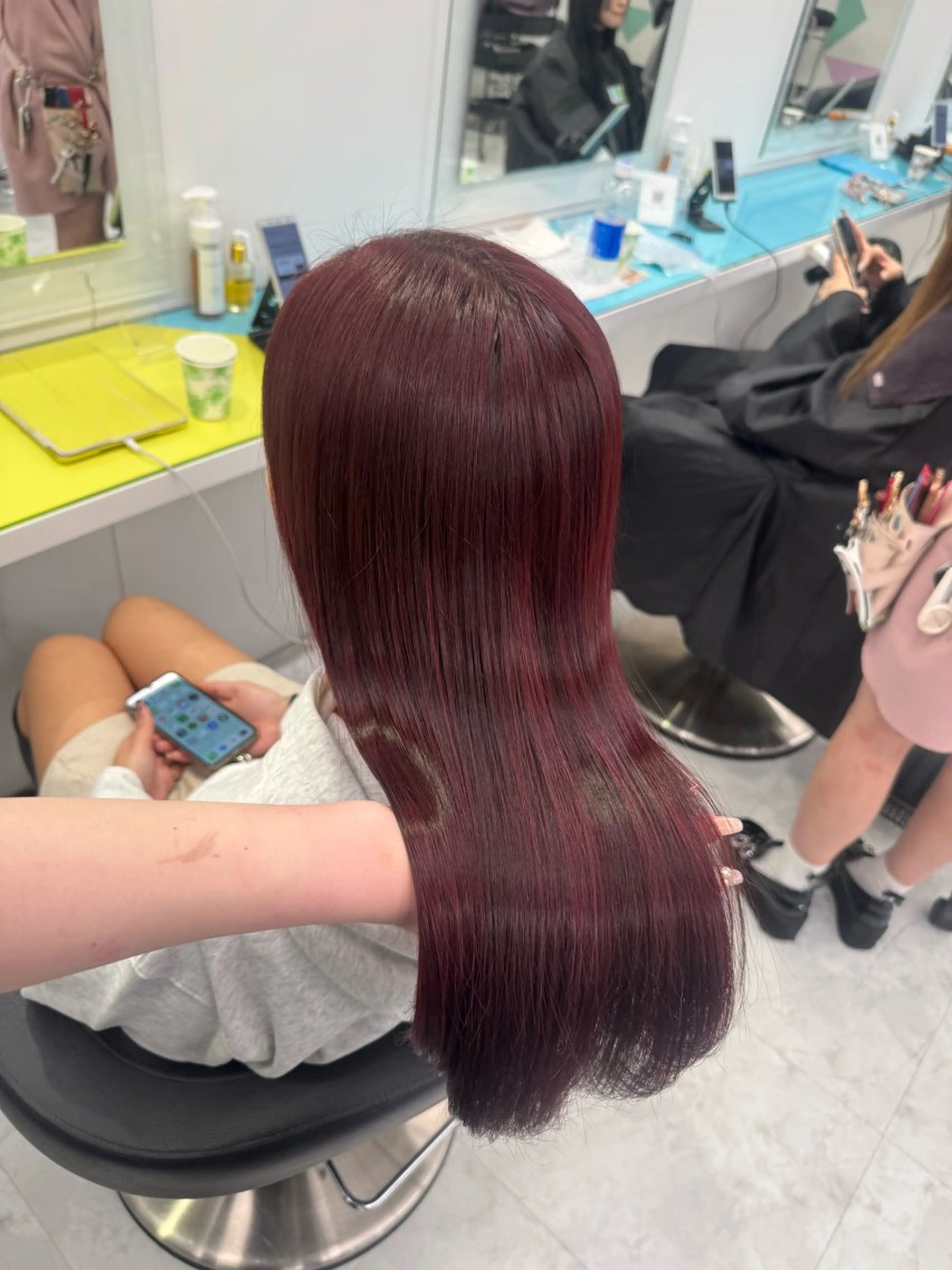 ロング カラー ヘアカラー ダメージレスハイ トーン💖kanonのヘアスタイル