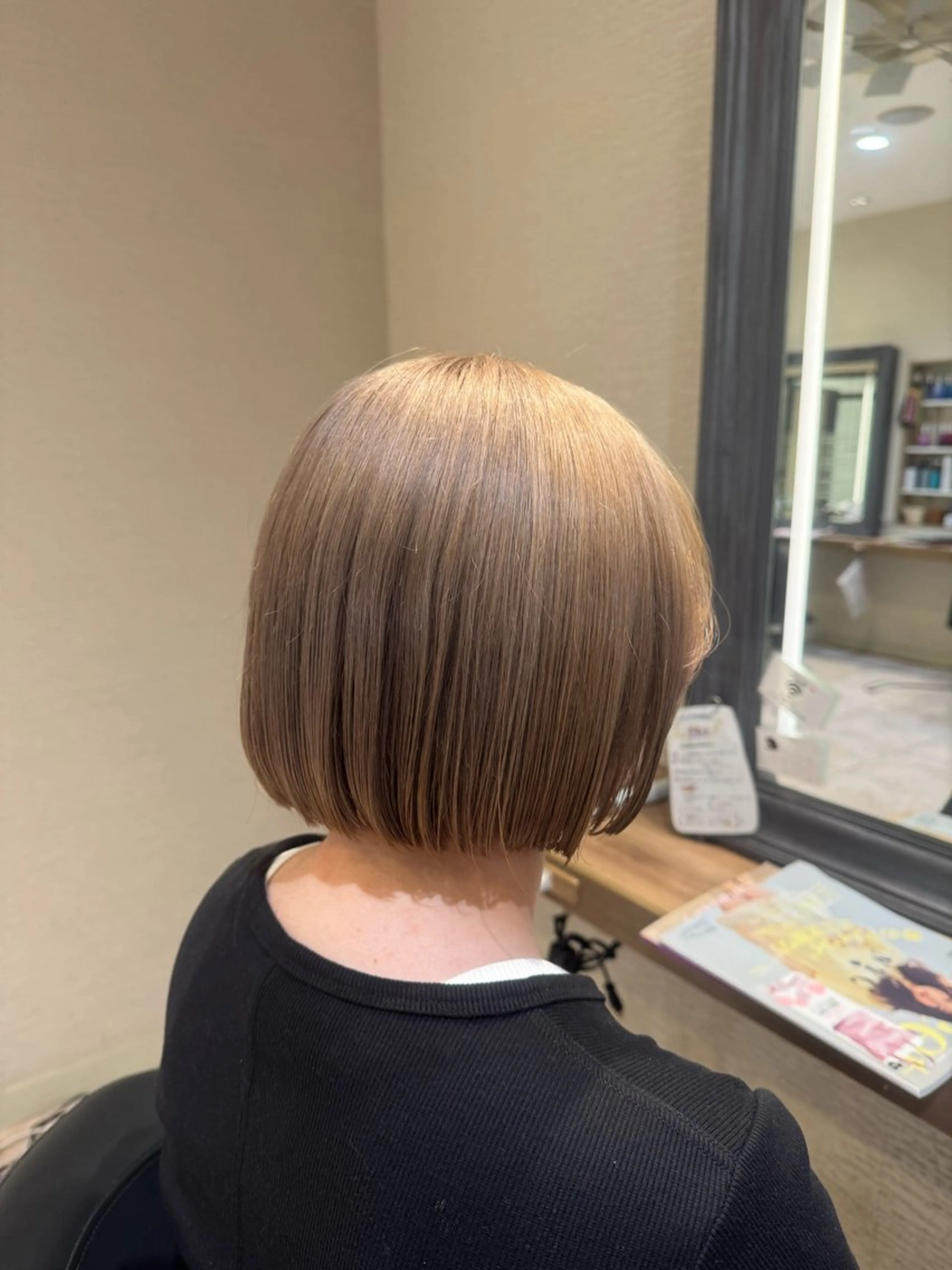 ミディアム カラー さら艶レイヤーカット 🩶Suzuneのヘアスタイル