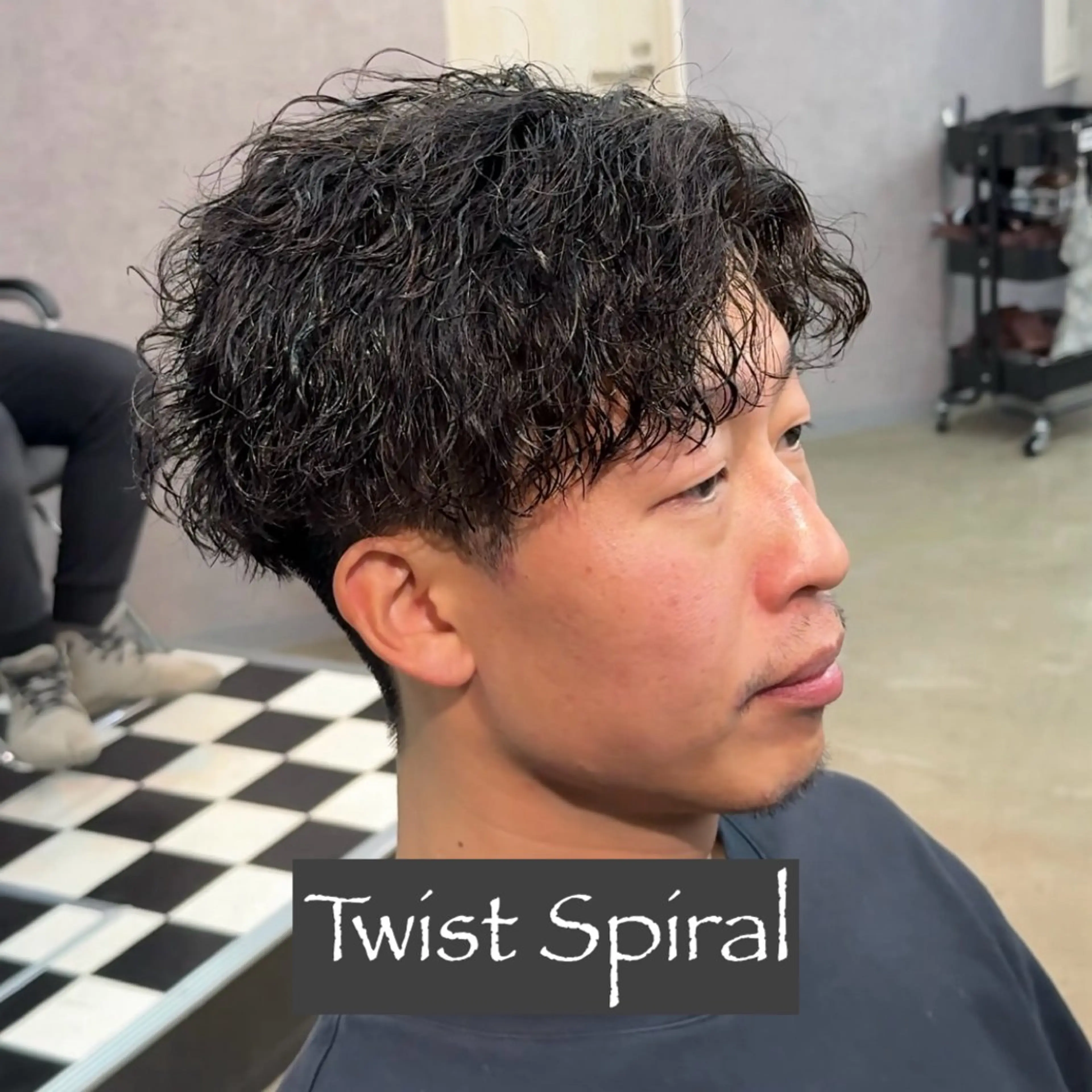 ショート パーマ ヘアアレンジ メンズ MENIN メンズ サロン　望月　涼太のヘアスタイル