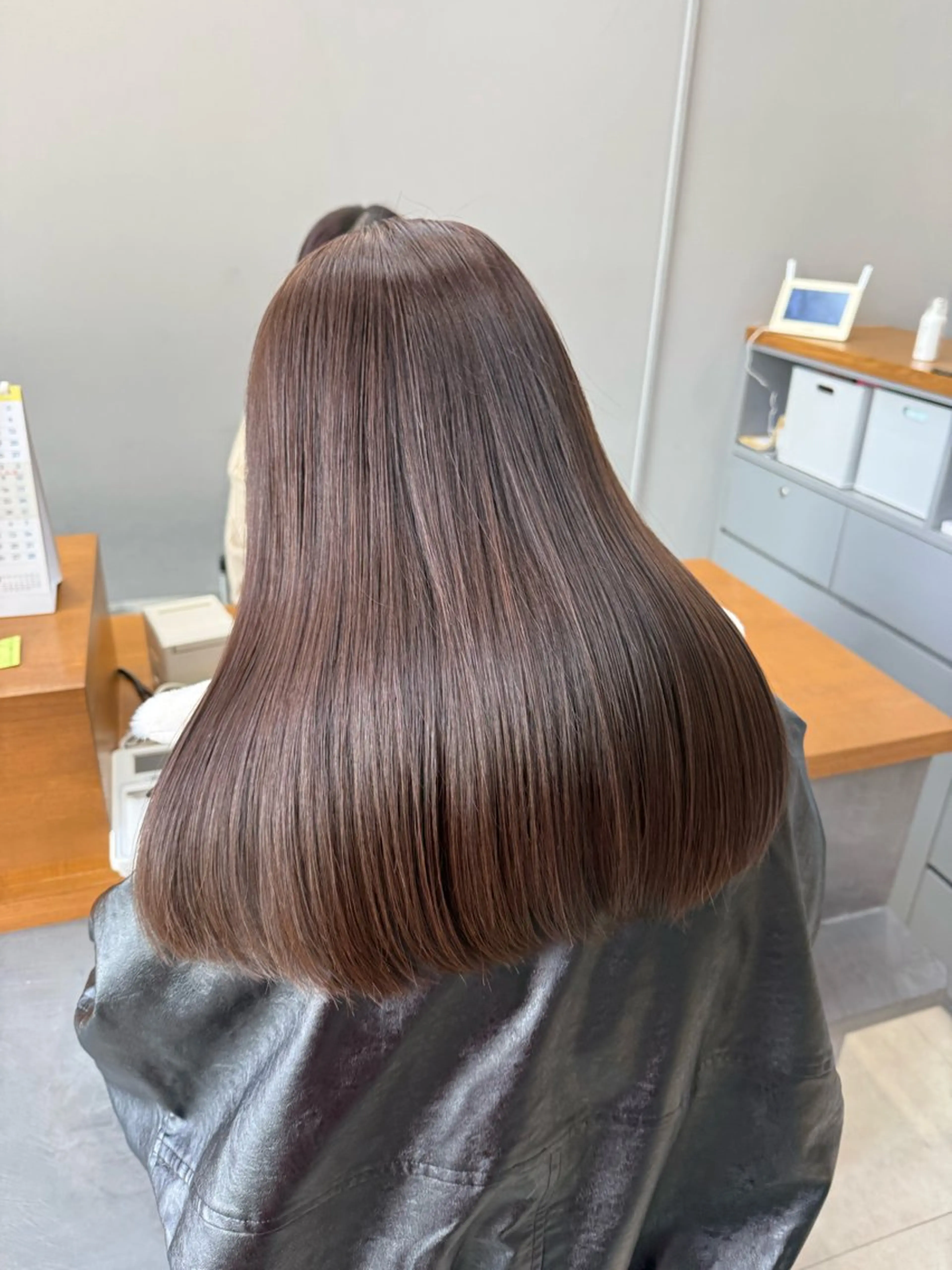 ロング パーマ ストレートパーマ カット 縮毛矯正 富原崇太/高畑/中川 /透明感カラーのヘアスタイル