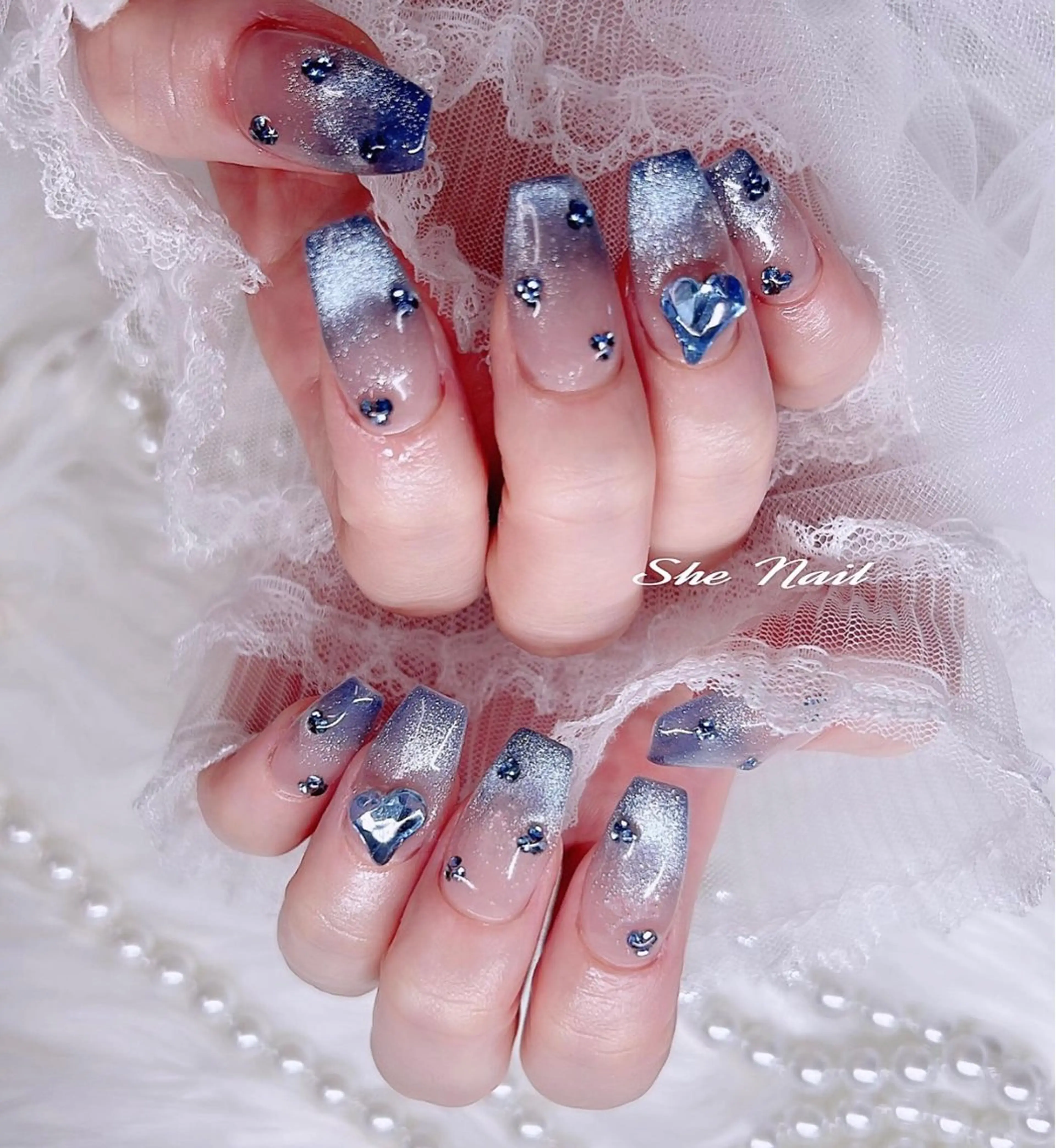 ネイル チークネイル 長さ出し フレンチネイル ガラスフレンチ グラデーション ハンドネイル She   Nail所属・ISA_ BELLAのネイルデザイン