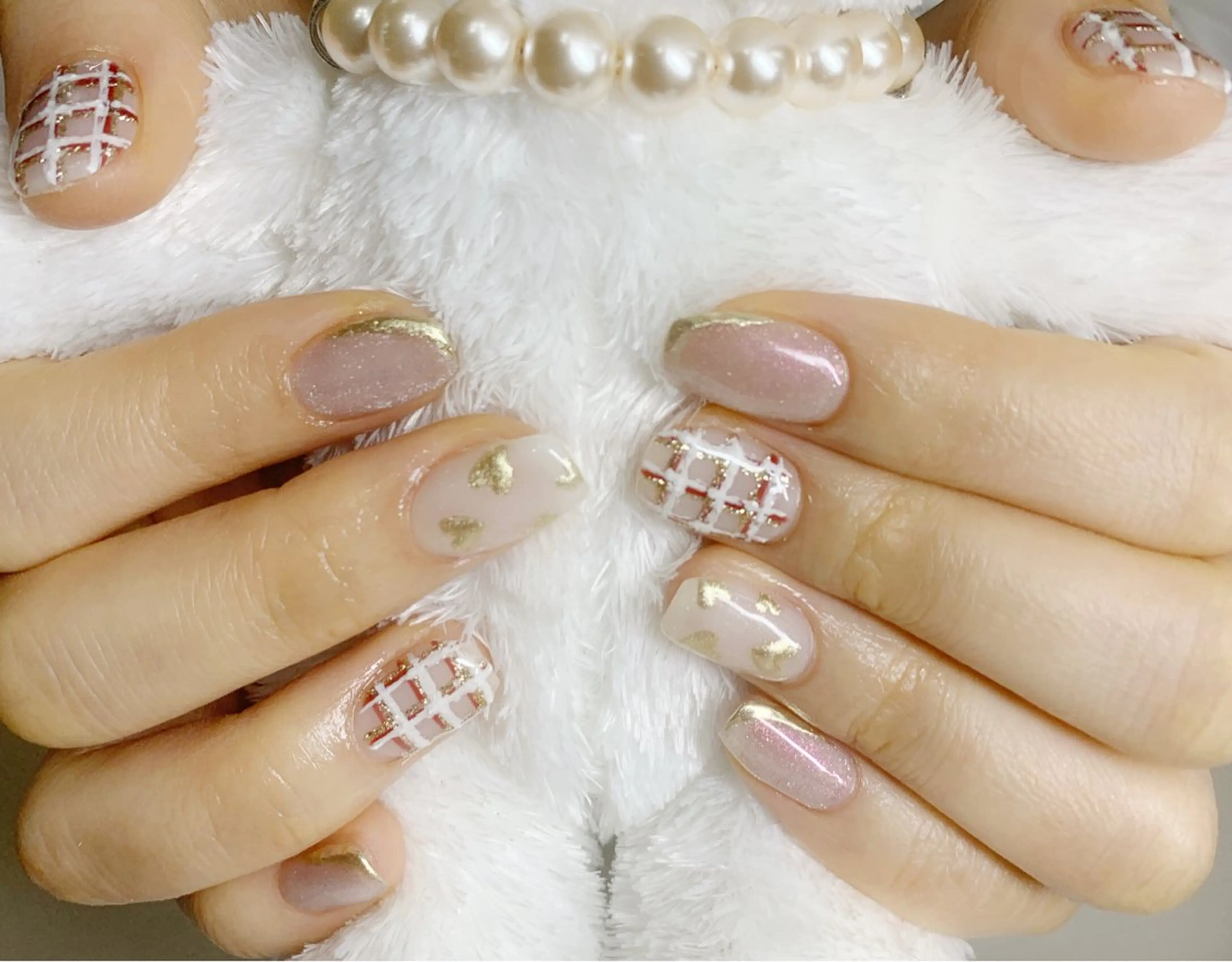 ネイル アートネイル ハート マグネットネイル ミラーネイル 冬ネイル ハンドネイル AI NAのネイルデザイン