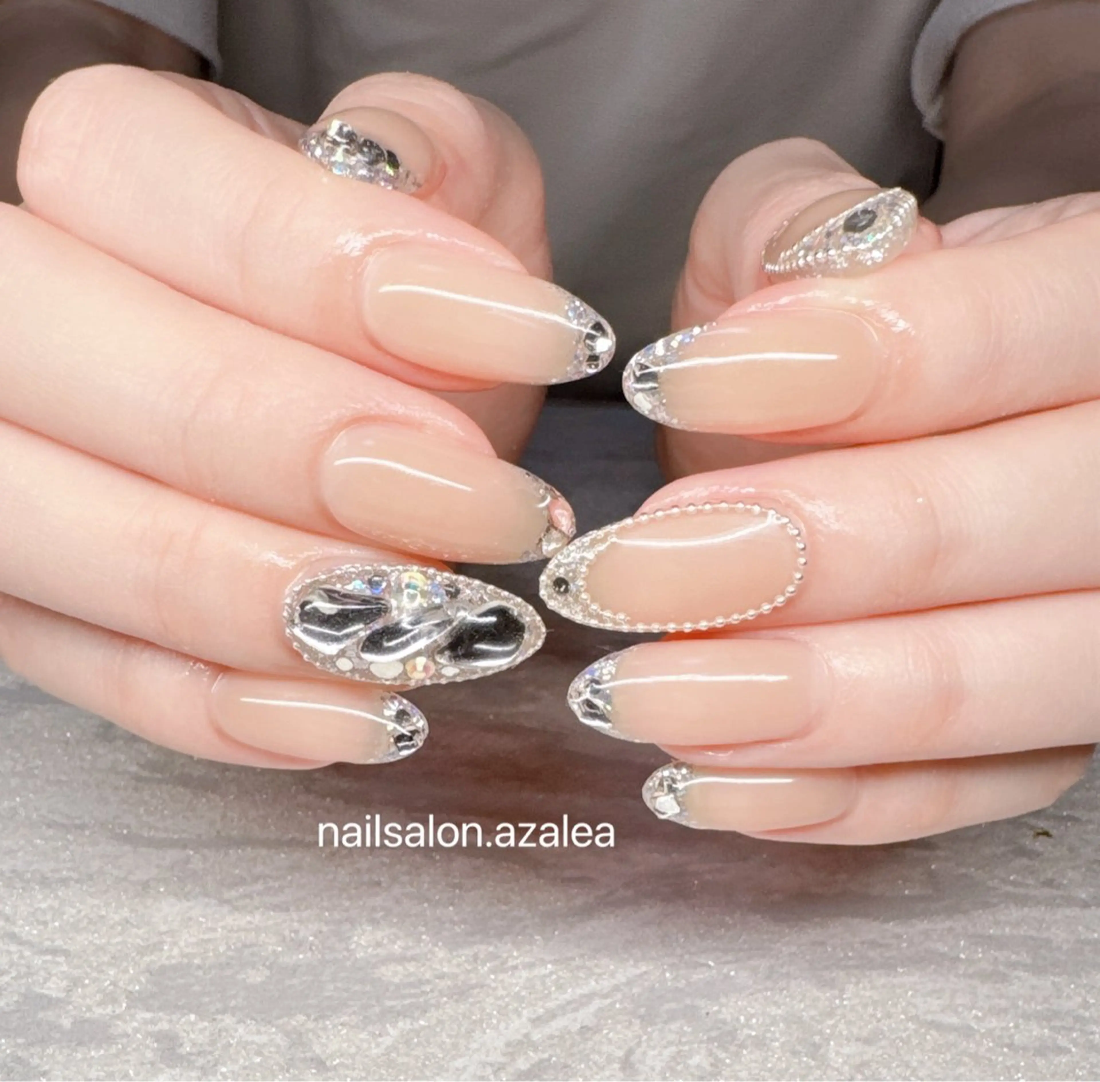 ネイル ハンドネイル R inのネイルデザイン