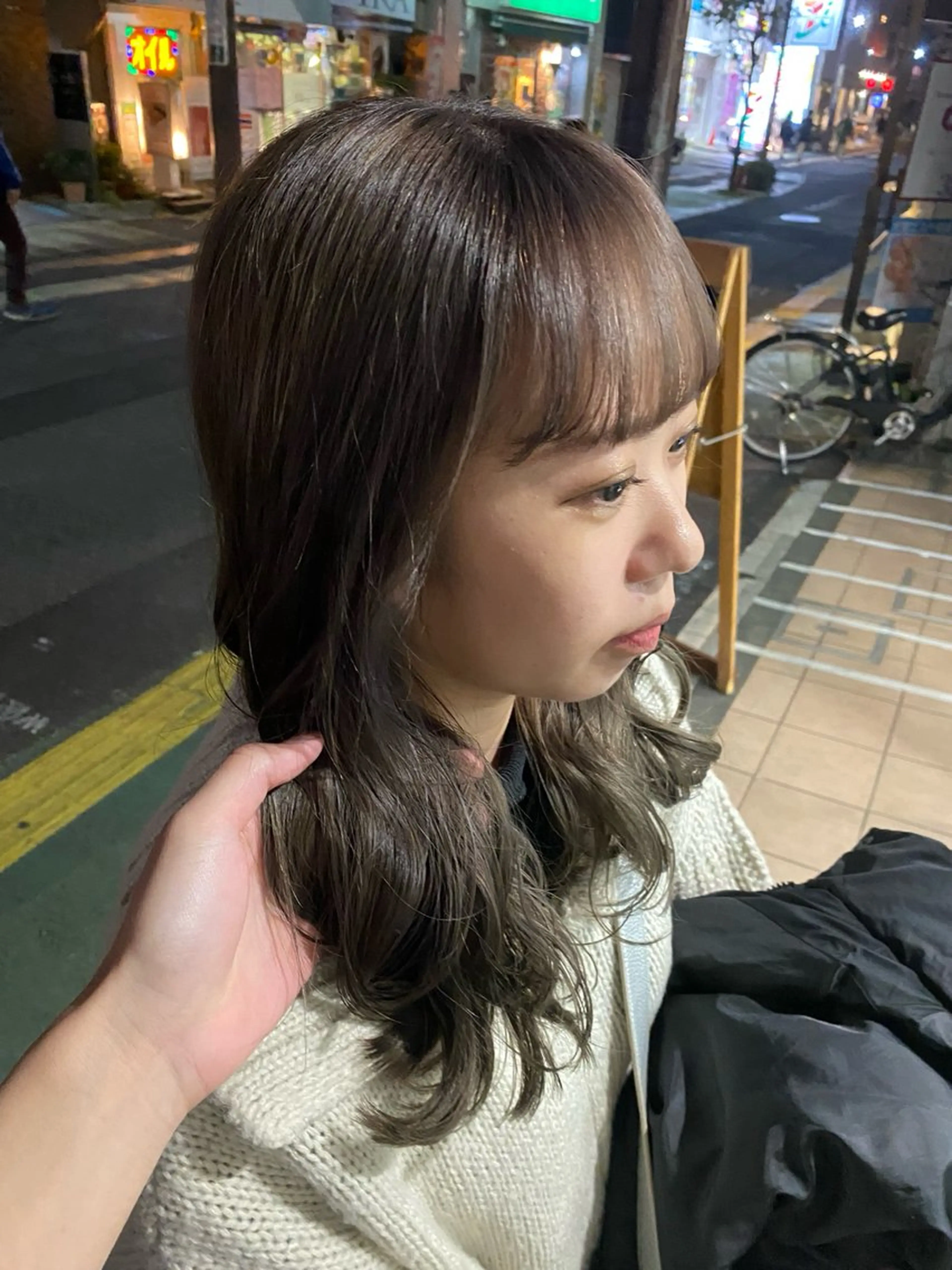 ロング カラー ヘアアレンジ ブリーチ デザインカラー ダブルカラー グレージュ ハイライトカラー カット ヘアカラー トリートメント 目黒 碧人のヘアスタイル