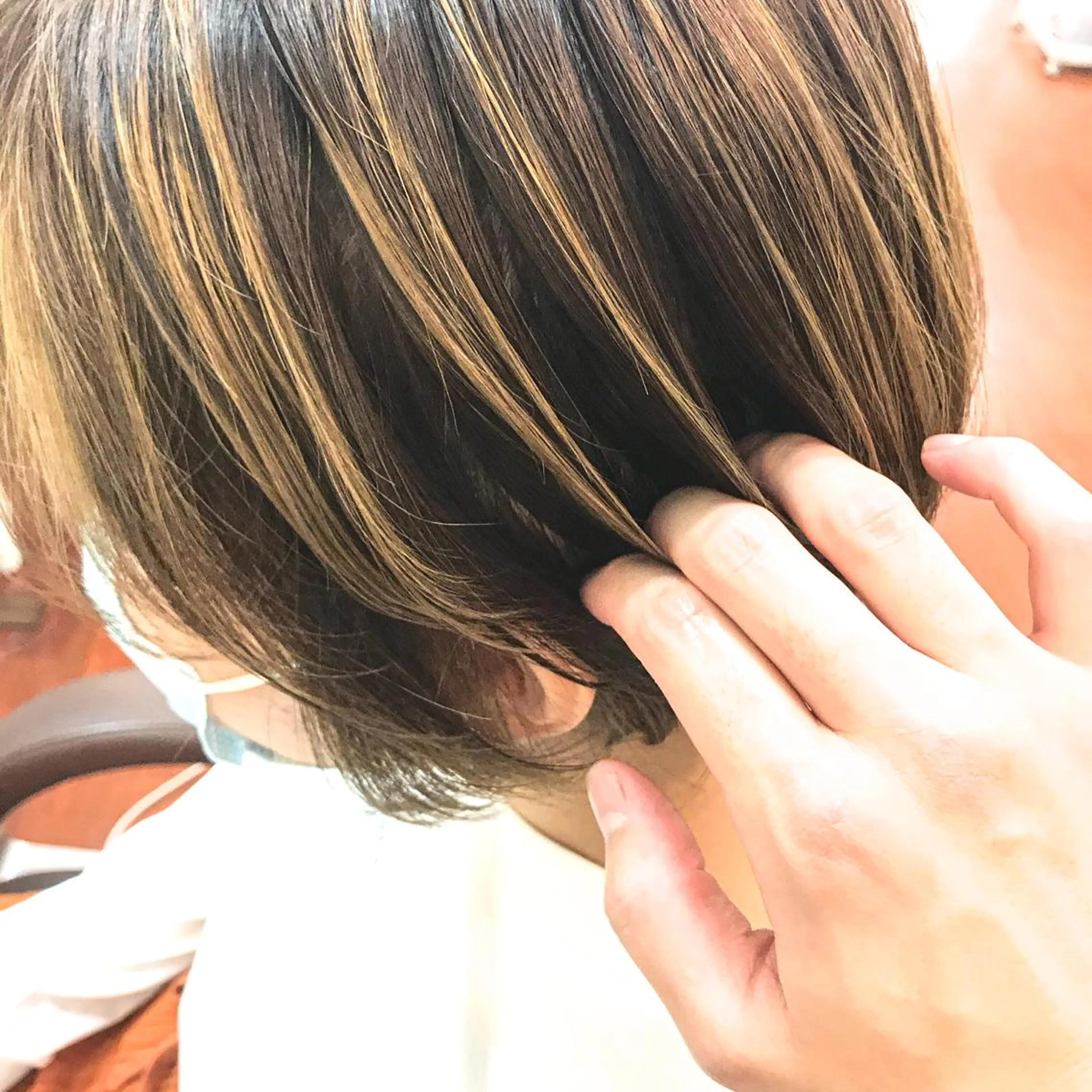 ミディアム カラー ヨシダ トオルのヘアスタイル