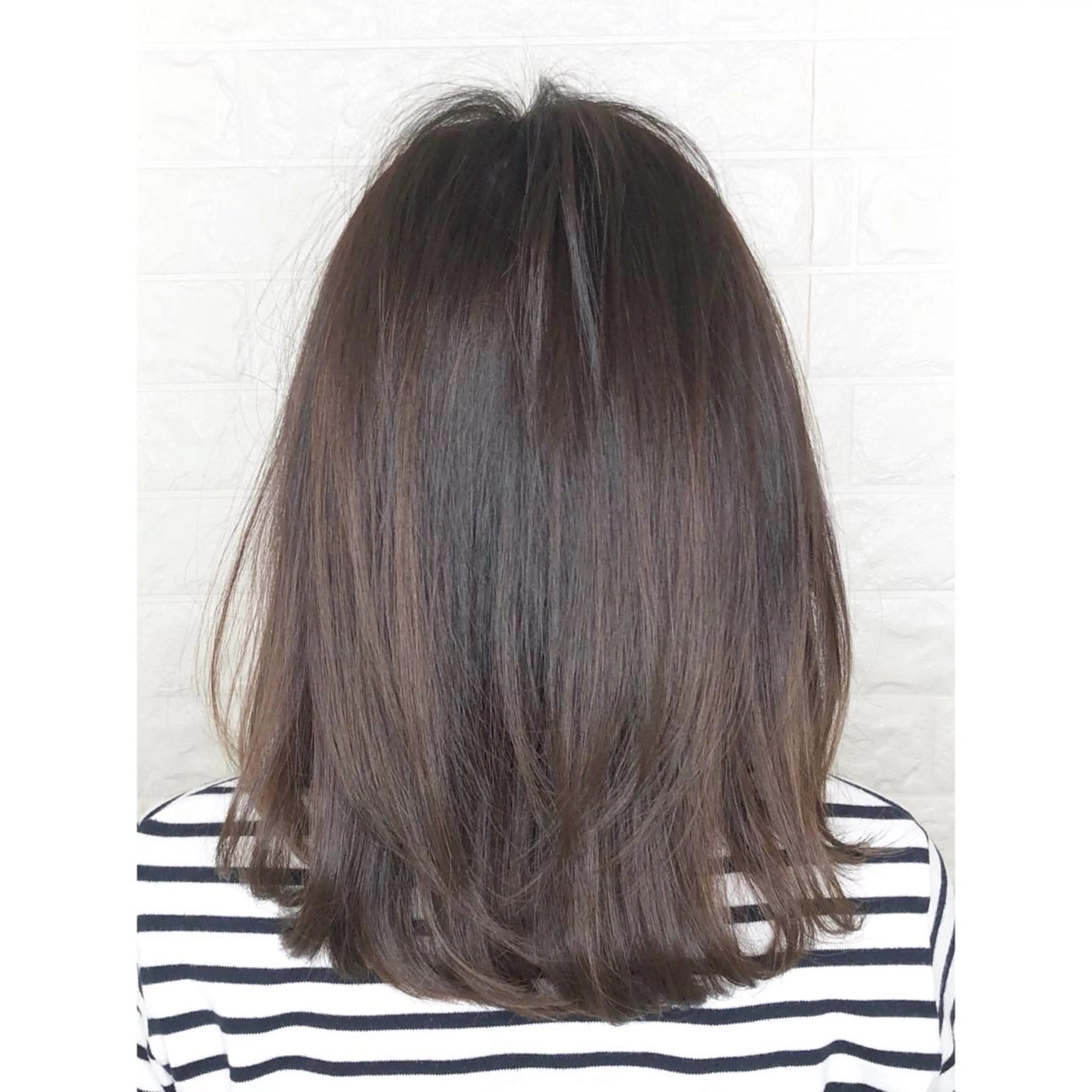 ミディアム カラー ベージュカラー ブリーチ ブラウンカラー ブラウンベージュ 透明感カラー カット ヘアカラー トリートメント ヘッドスパ 髪質改善特化KIZU /艶髪研究（京都）のヘアスタイル