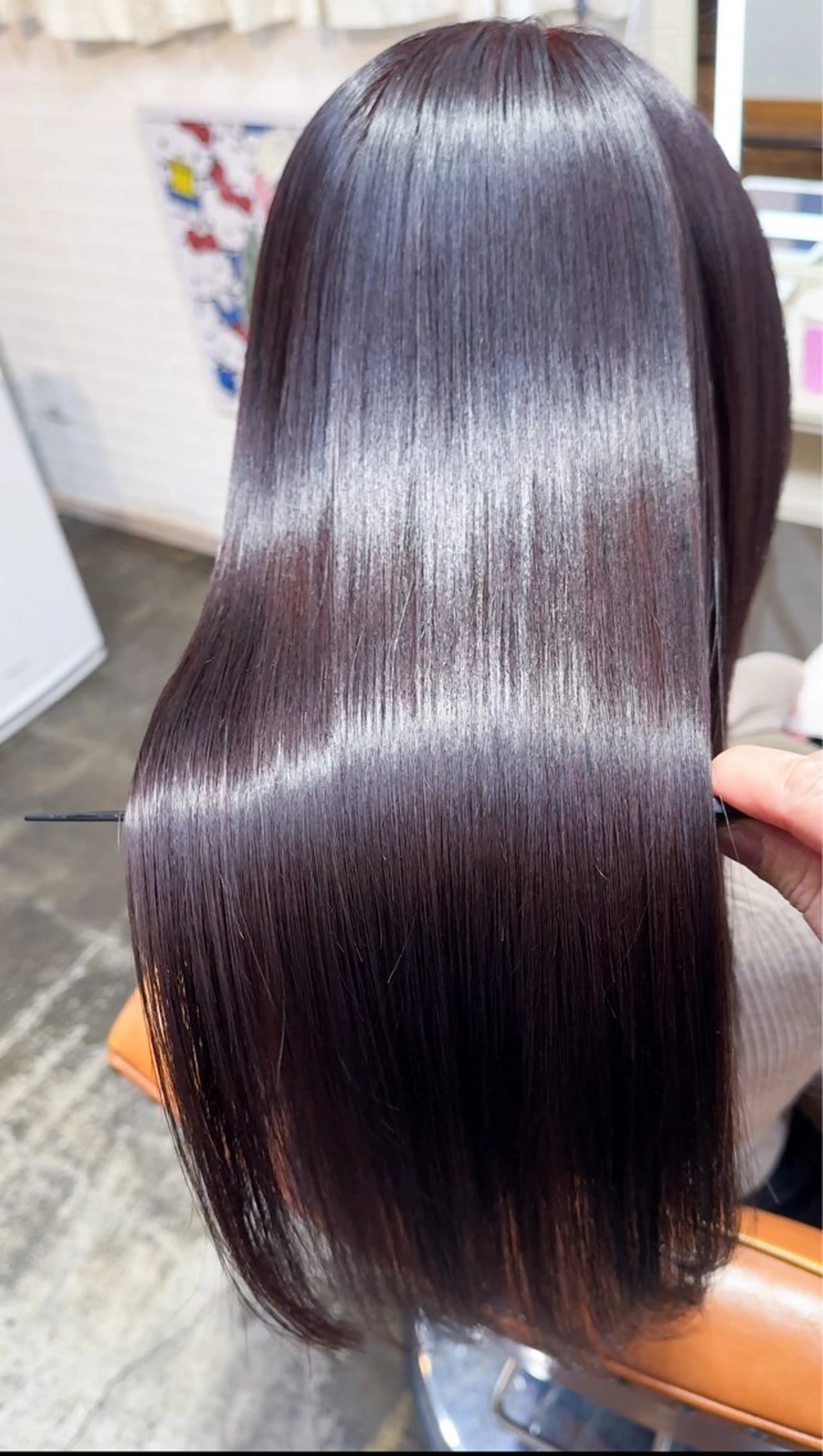 セミロング カラー ベージュカラー ラベンダーカラー ラベンダーベージュ カット ヘアカラー トリートメント ヘッドスパ Chic シックのヘアスタイル