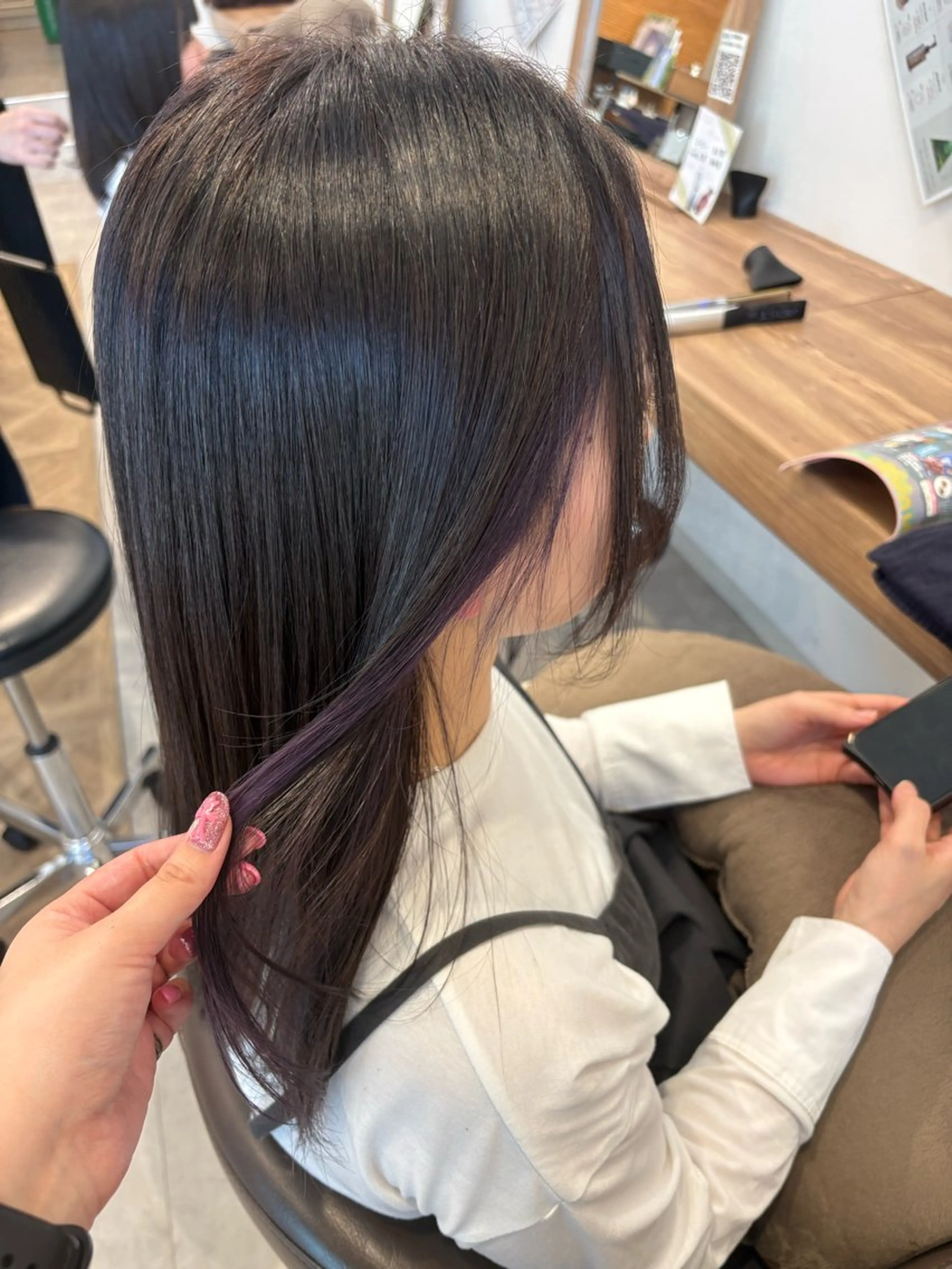 セミロング カラー ヘアカラー 渡邊 玲来のヘアスタイル