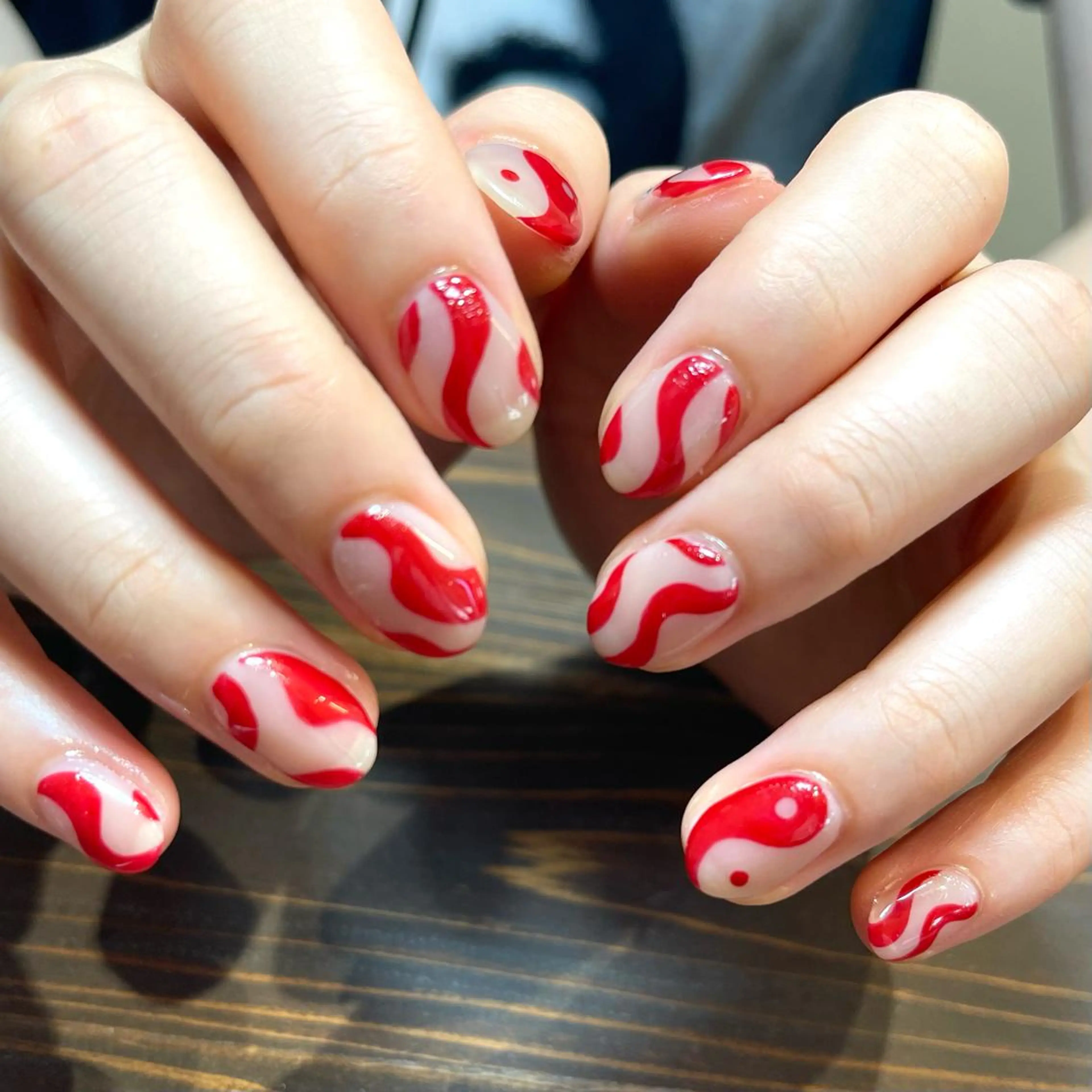 ネイル アートネイル ジェルネイル ニュアンスネイル オフィスネイル シンプルネイル ハンドネイル kinjo yuaのネイルデザイン