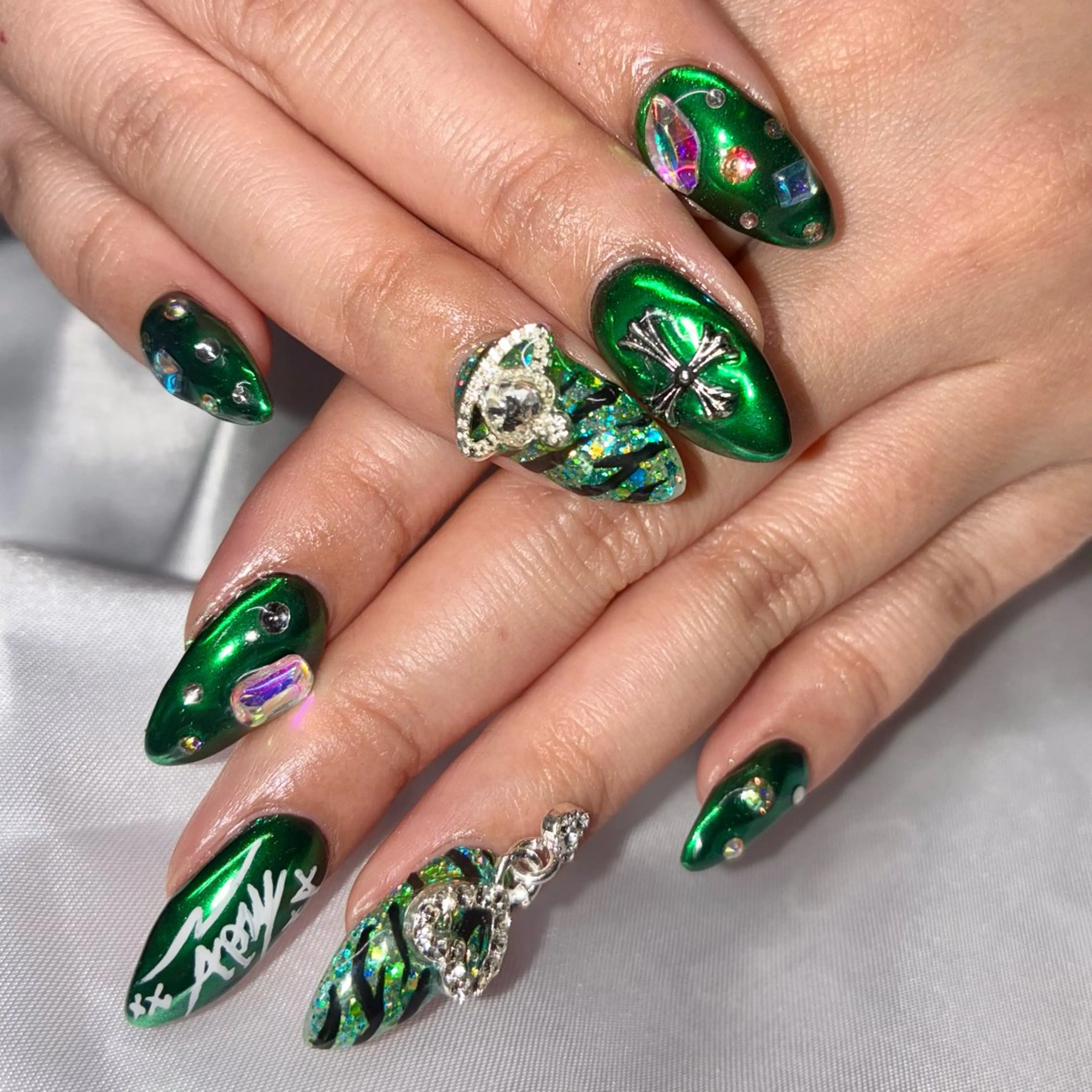 ネイル ハンドネイル Nail ヌシん家 AKANEのネイルデザイン