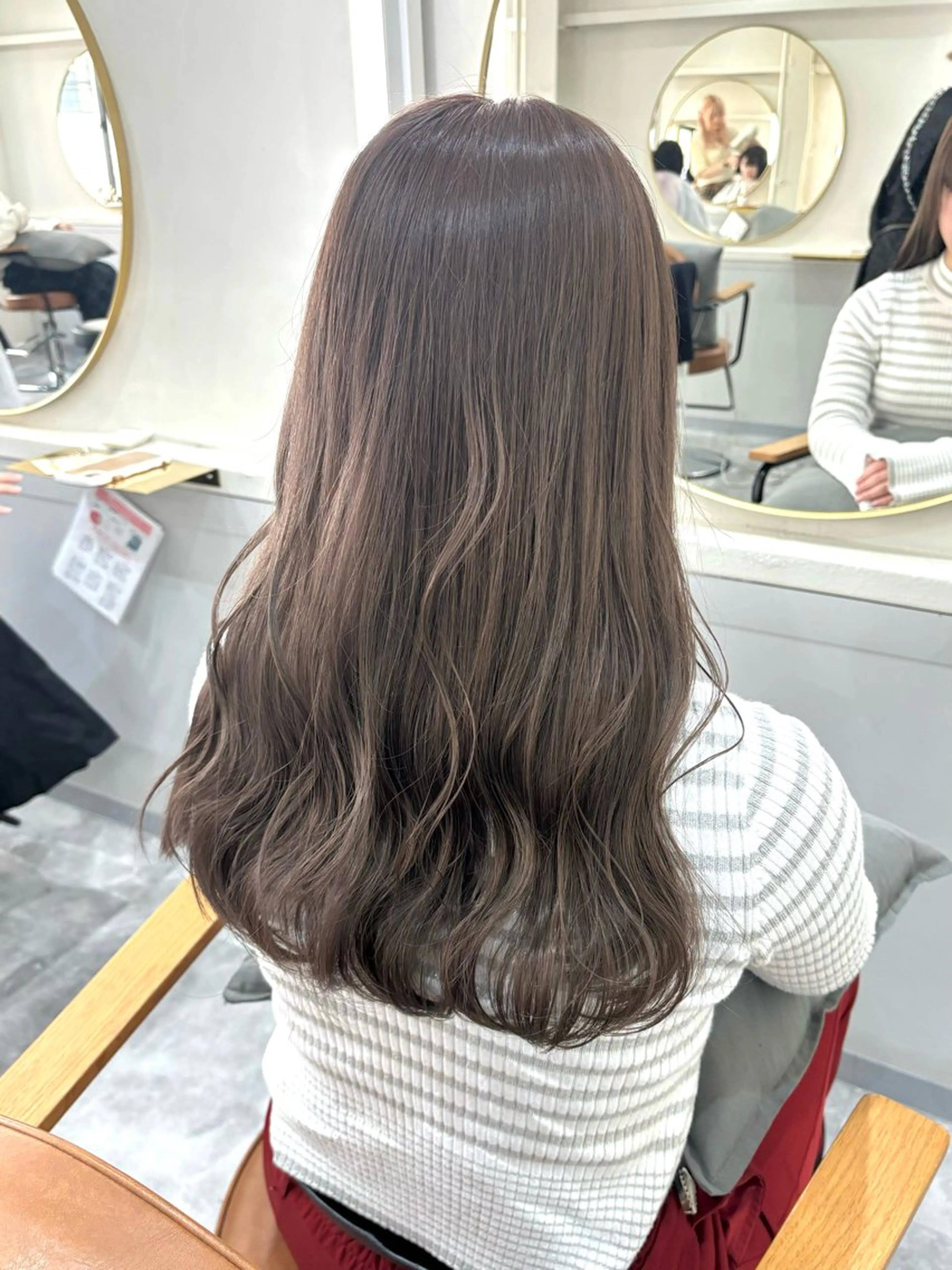 ロング カラー ベージュカラー ブリーチ オレンジ カット ヘアカラー 暖色カラー✨️ 門内 梨真のヘアスタイル