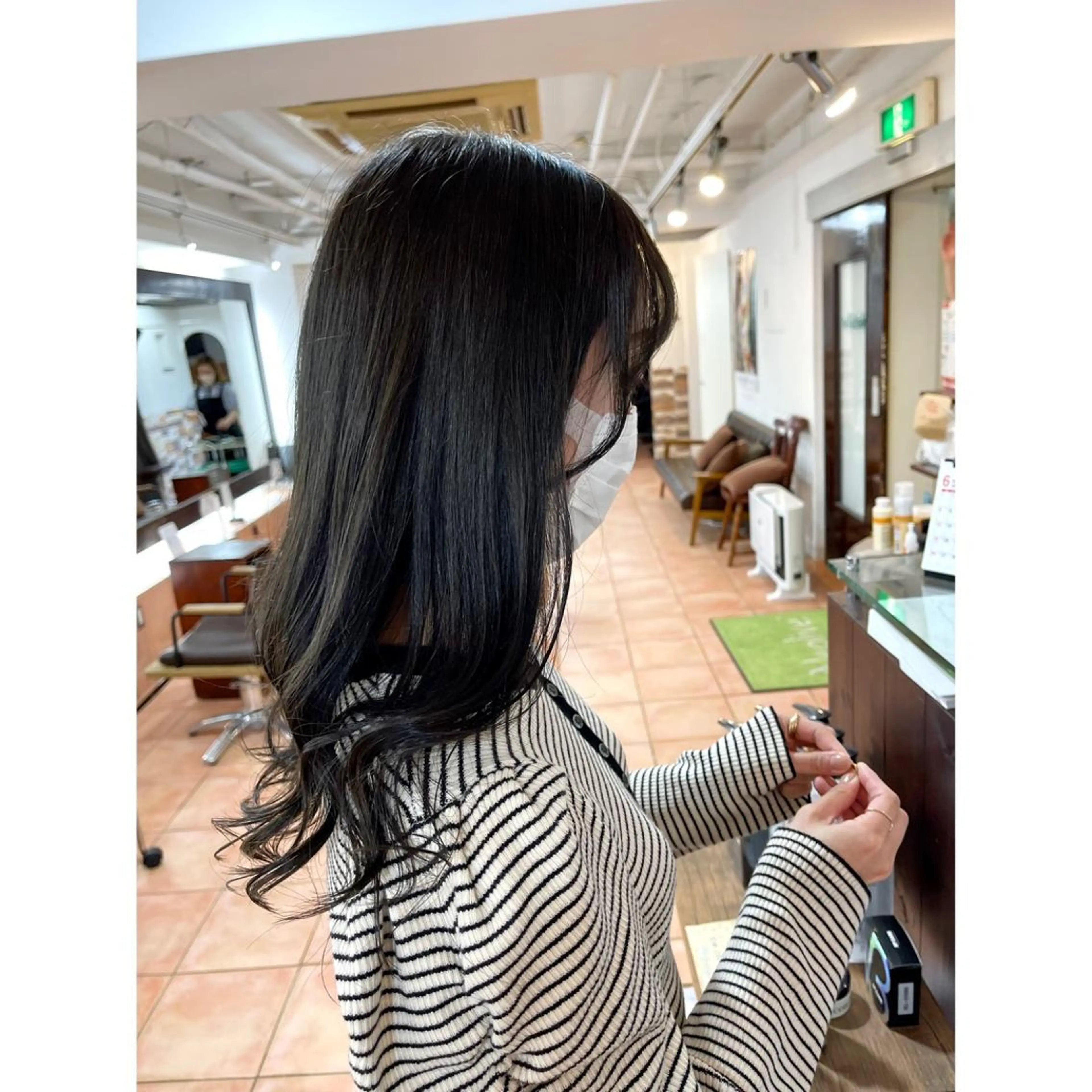 🍃就活生・学校、職場が厳しい方🌱カット+黒染めしない暗髪カラー+1stepトリートメント🍓の写真