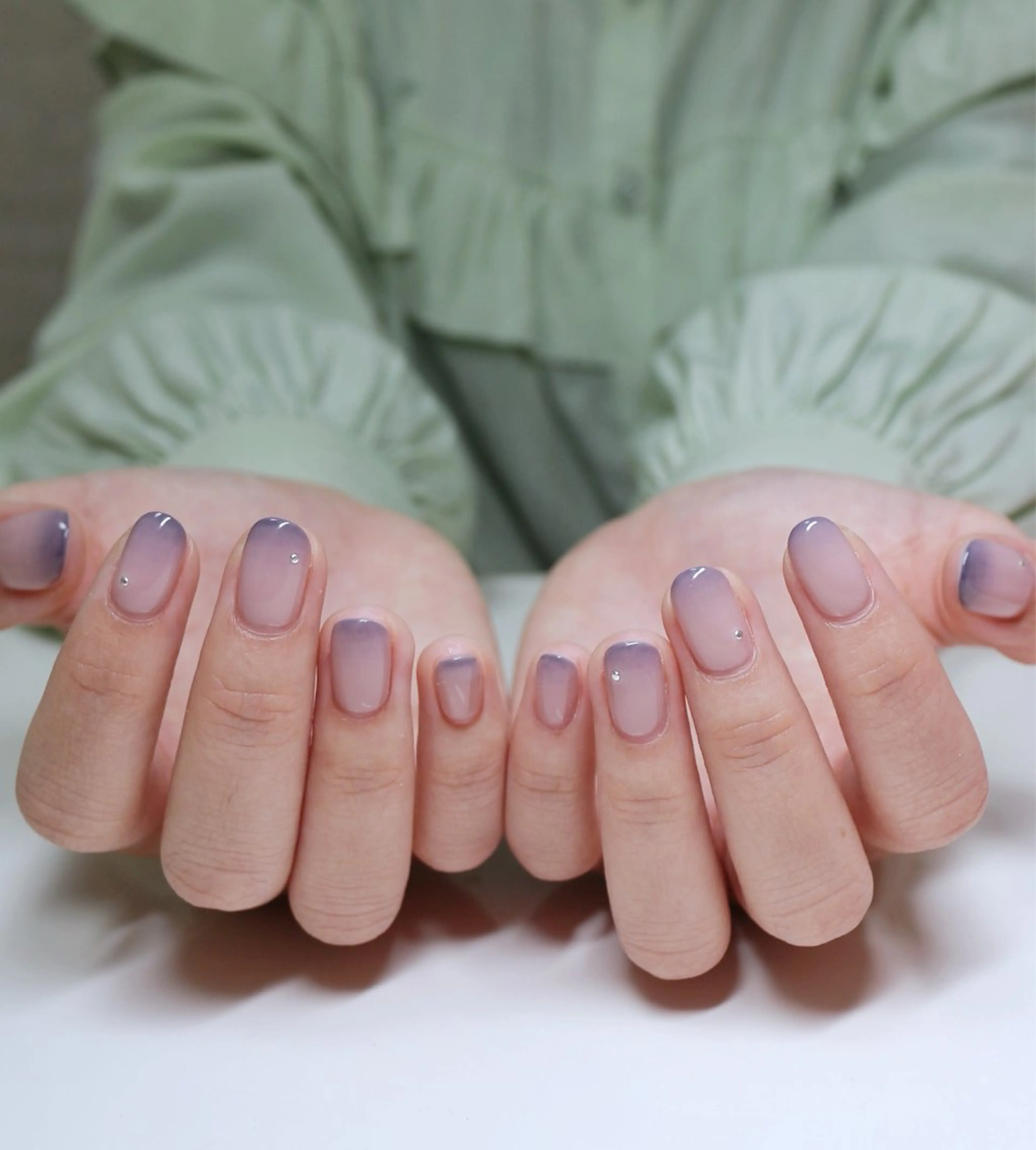 ネイル ブルー グラデーション 韓国ネイル パープル シンプルネイル ハンドネイル Baku Nailsのネイルデザイン