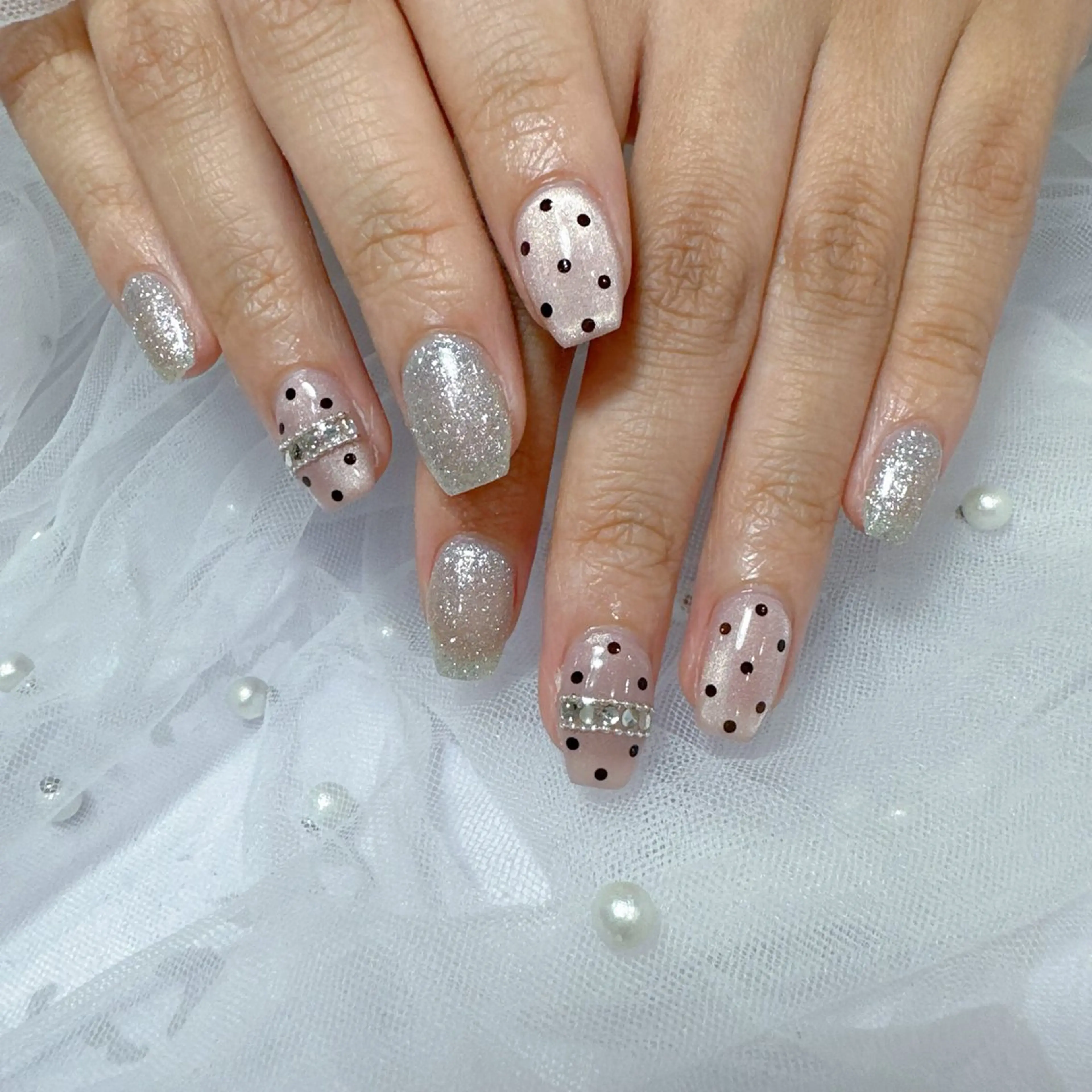 ネイル アートネイル フラッシュネイル フレンチネイル ジェルネイル ガラスフレンチ ハンドネイル You&Me Miyuのネイルデザイン