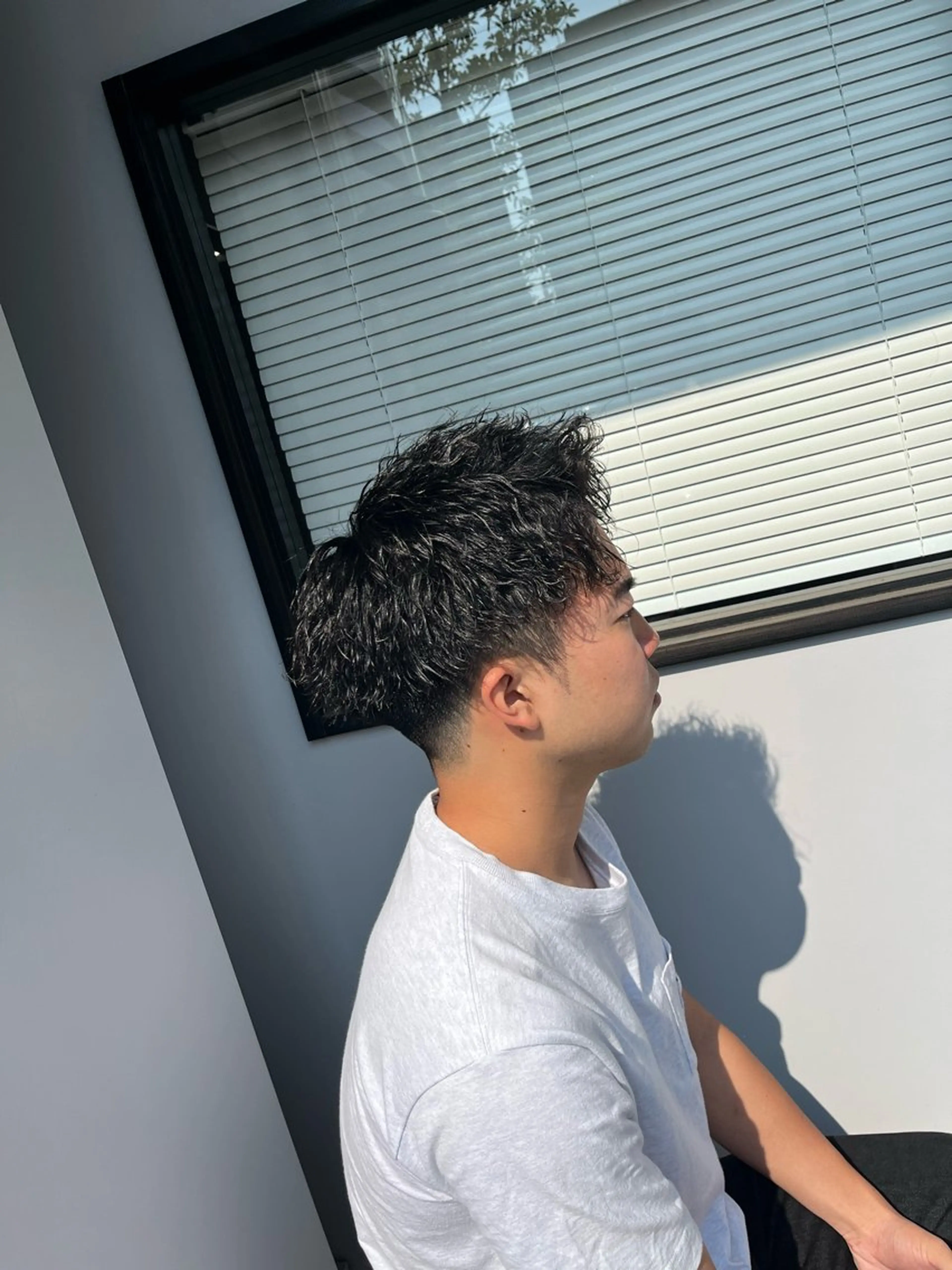 ショート パーマ SWELL-WHITE-所属・SWELL  高峰 将生  メンズ専門のヘアスタイル