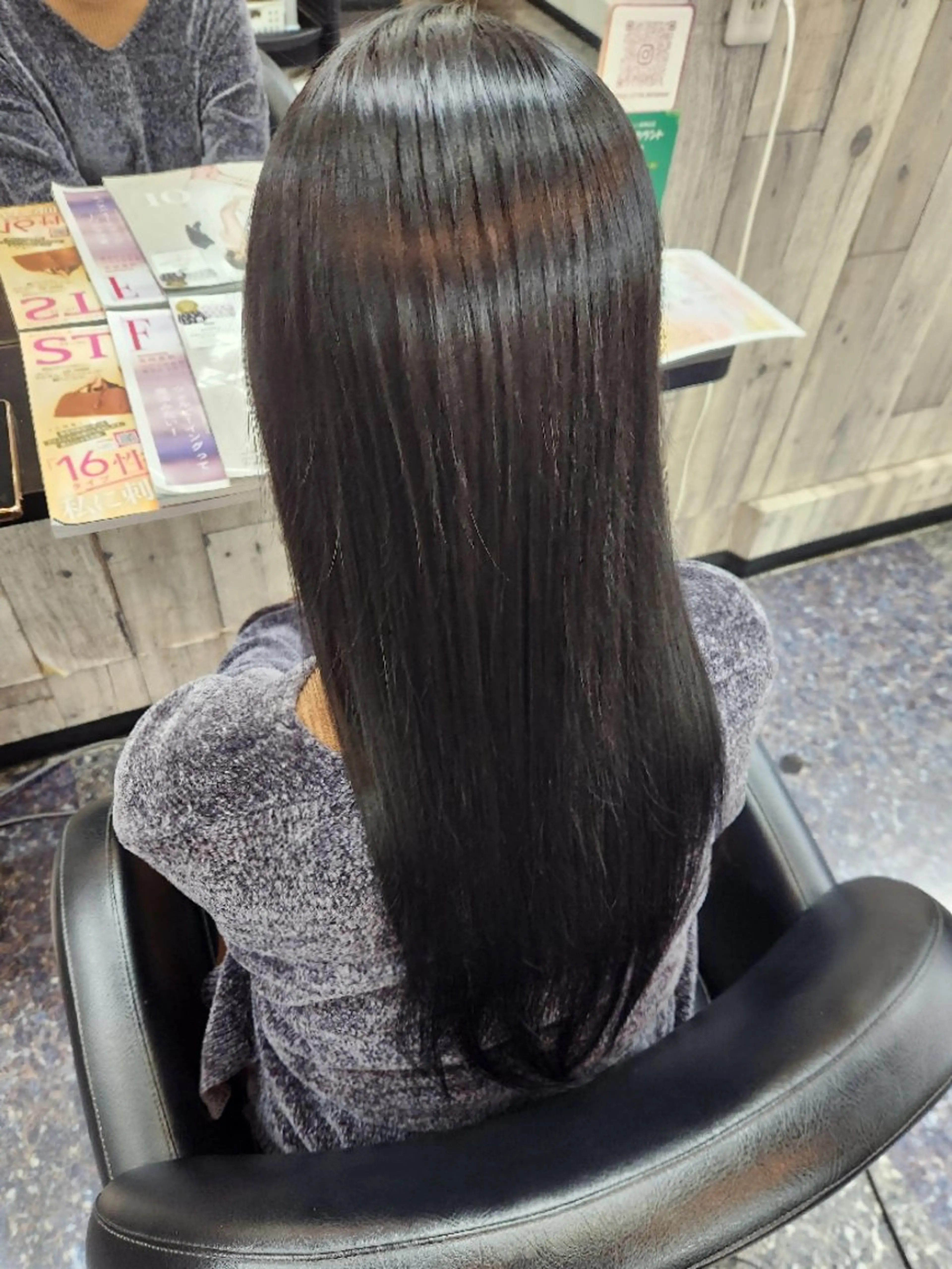 ロング トリートメント 縮毛矯正 トリートメント 岩瀬 未来のヘアスタイル