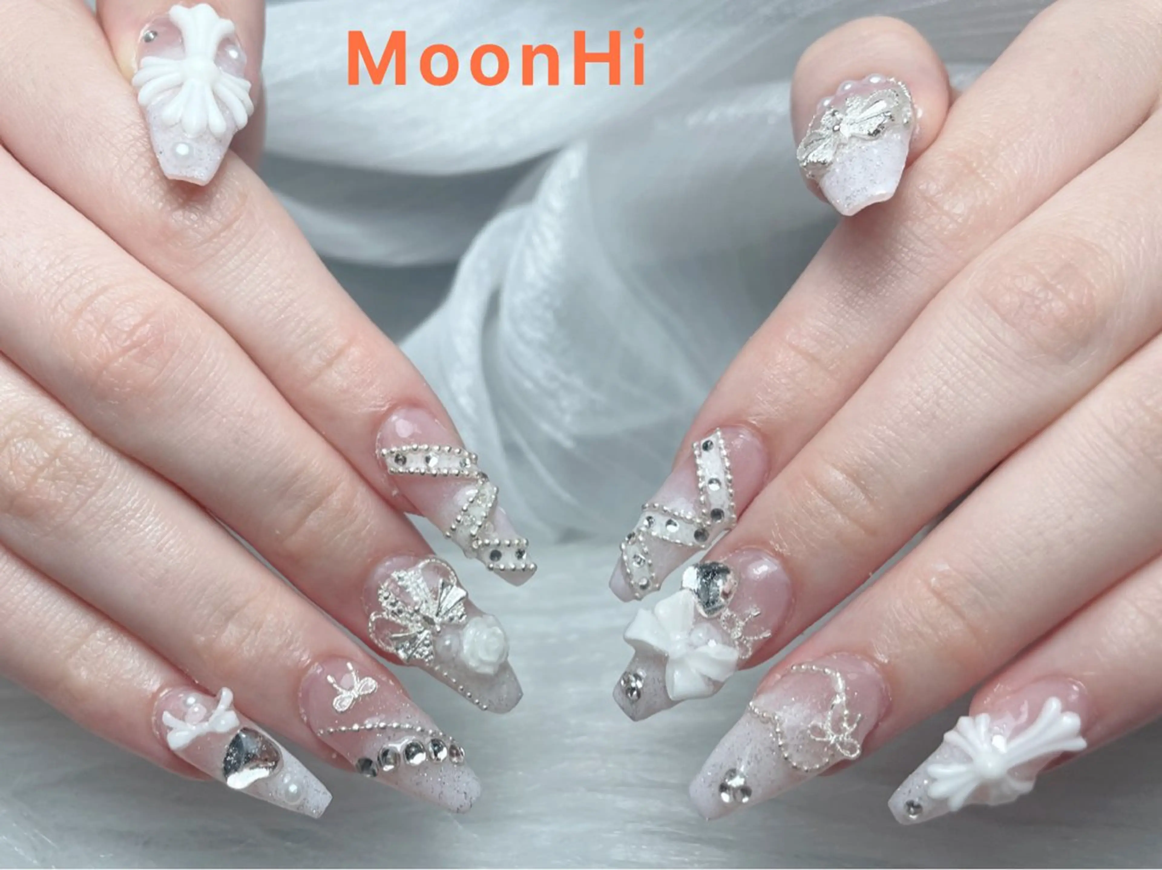 ネイル MoonHi Nail Salon所属・MoonHi Nail 朝霞台のネイルデザイン