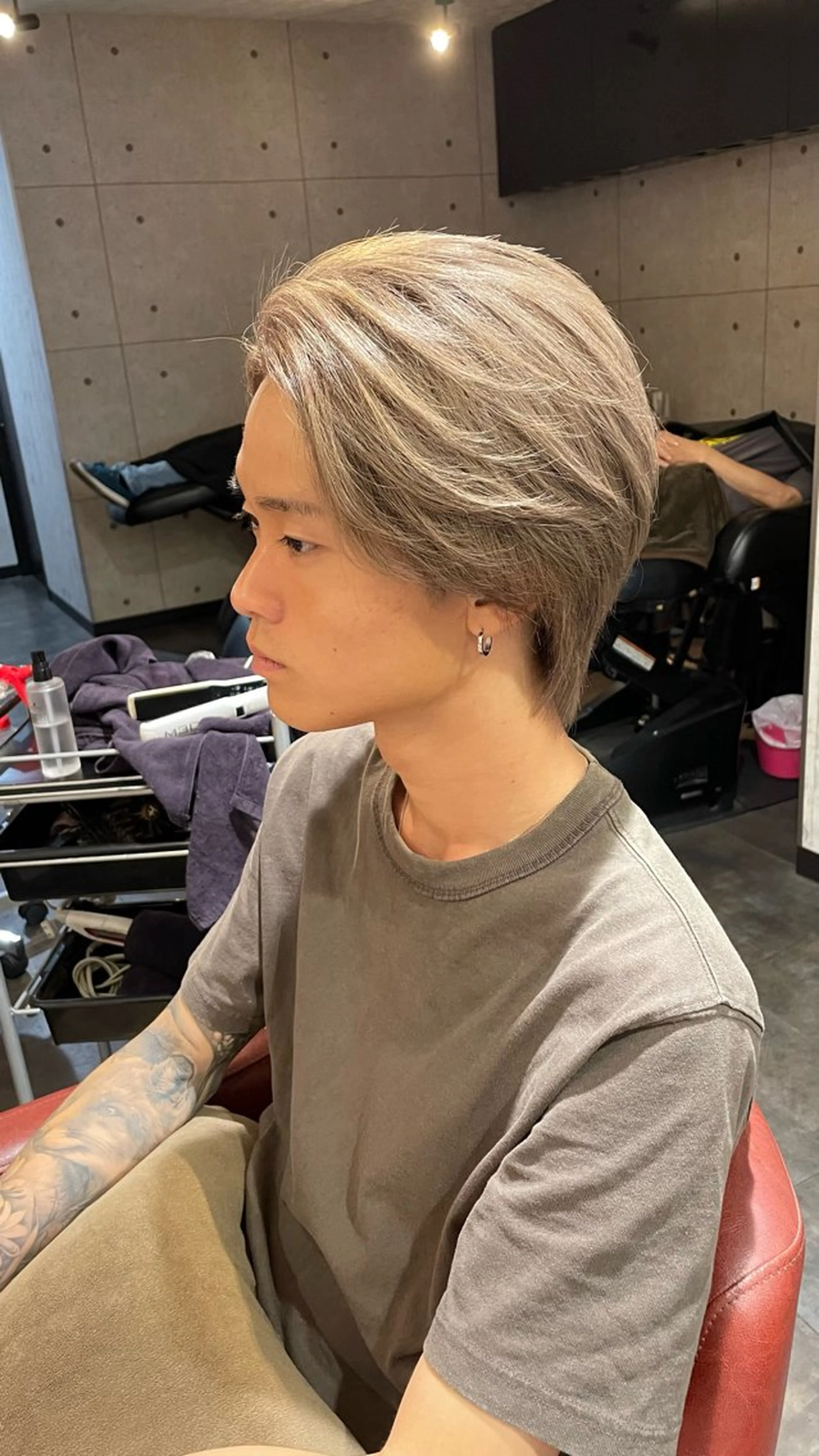 ショート カラー メンズ グレージュ ミルクティーグレージュ ヘアカラー Wataru 髪質改善カラー💎のヘアスタイル