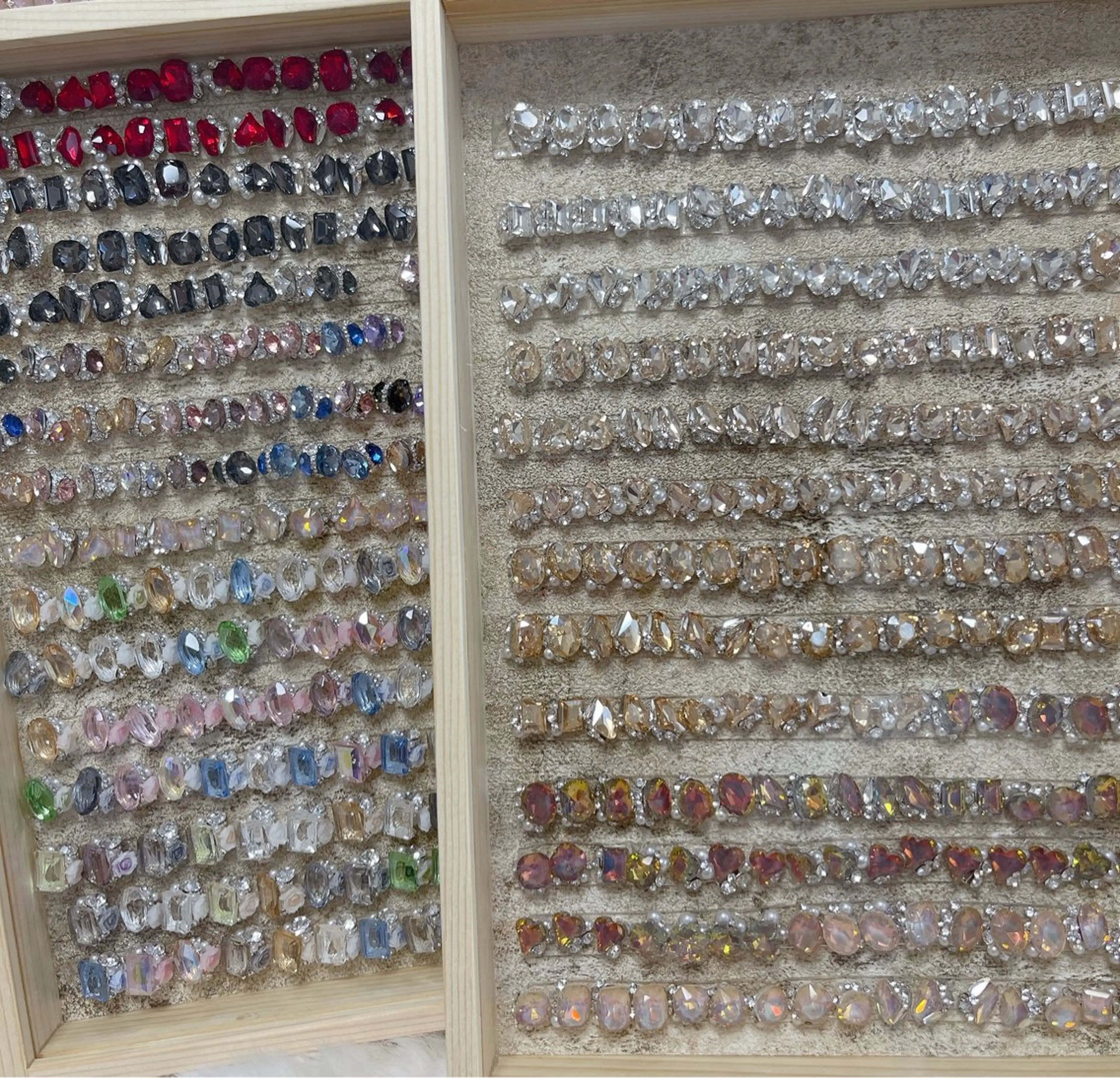 ネイル キラキラネイル ルリン サロン💅のネイルデザイン