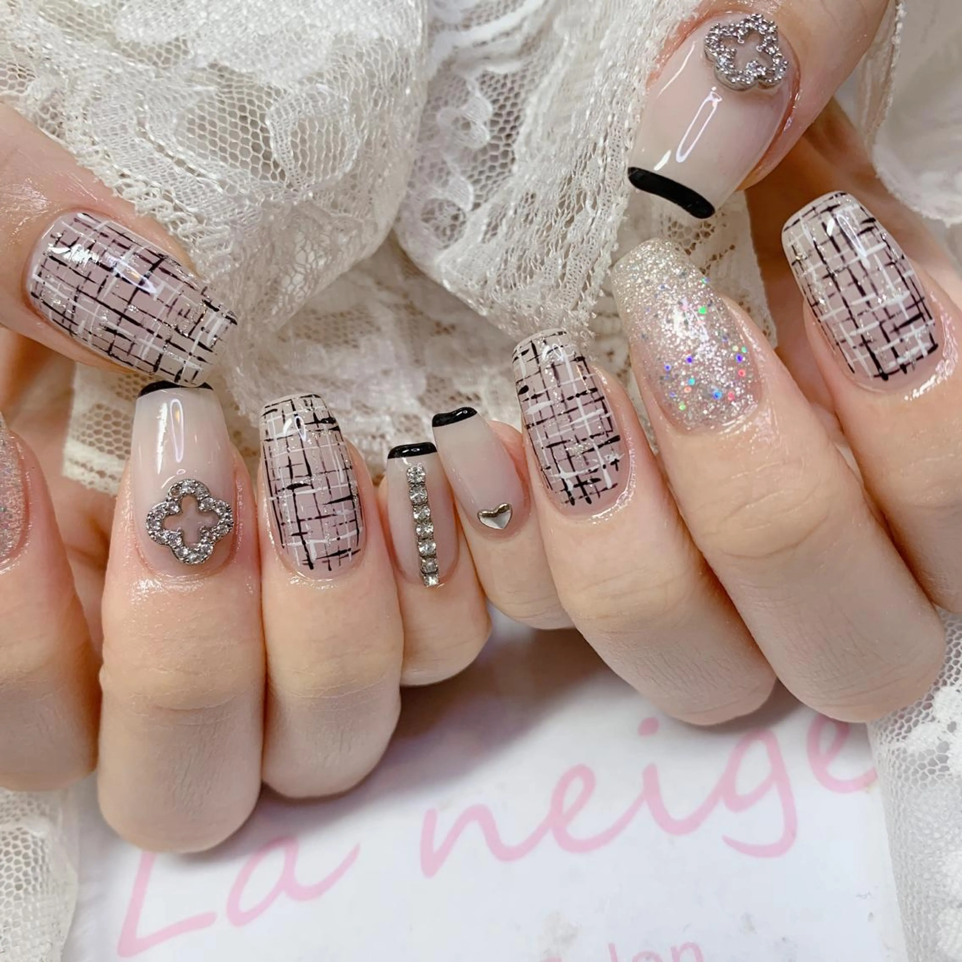 ネイル ハンドネイル La neige* yuki 🐩🌙のネイルデザイン