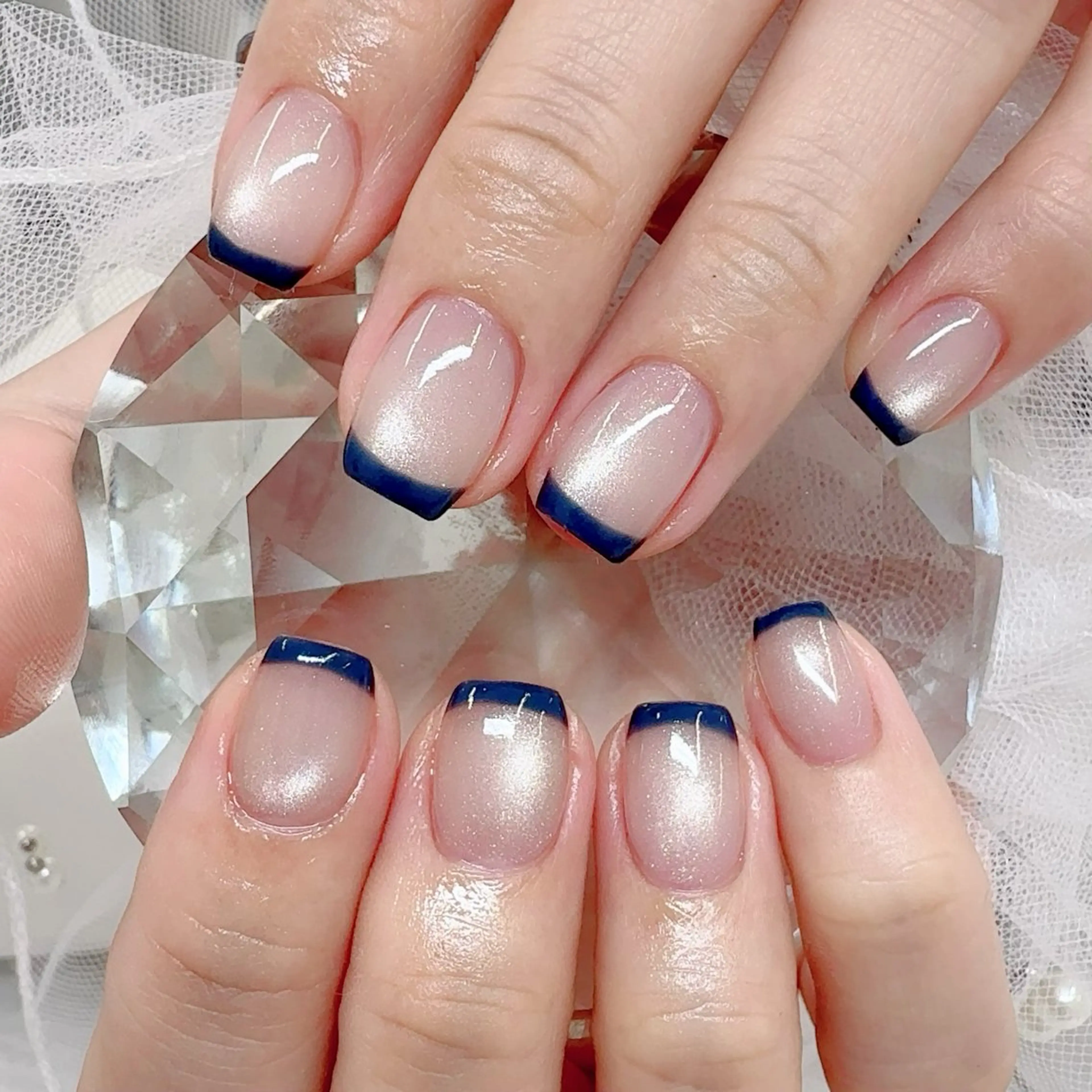 ネイル ブルー フレンチネイル マグネットネイル シルバー シンプルネイル Amie NAILのネイルデザイン