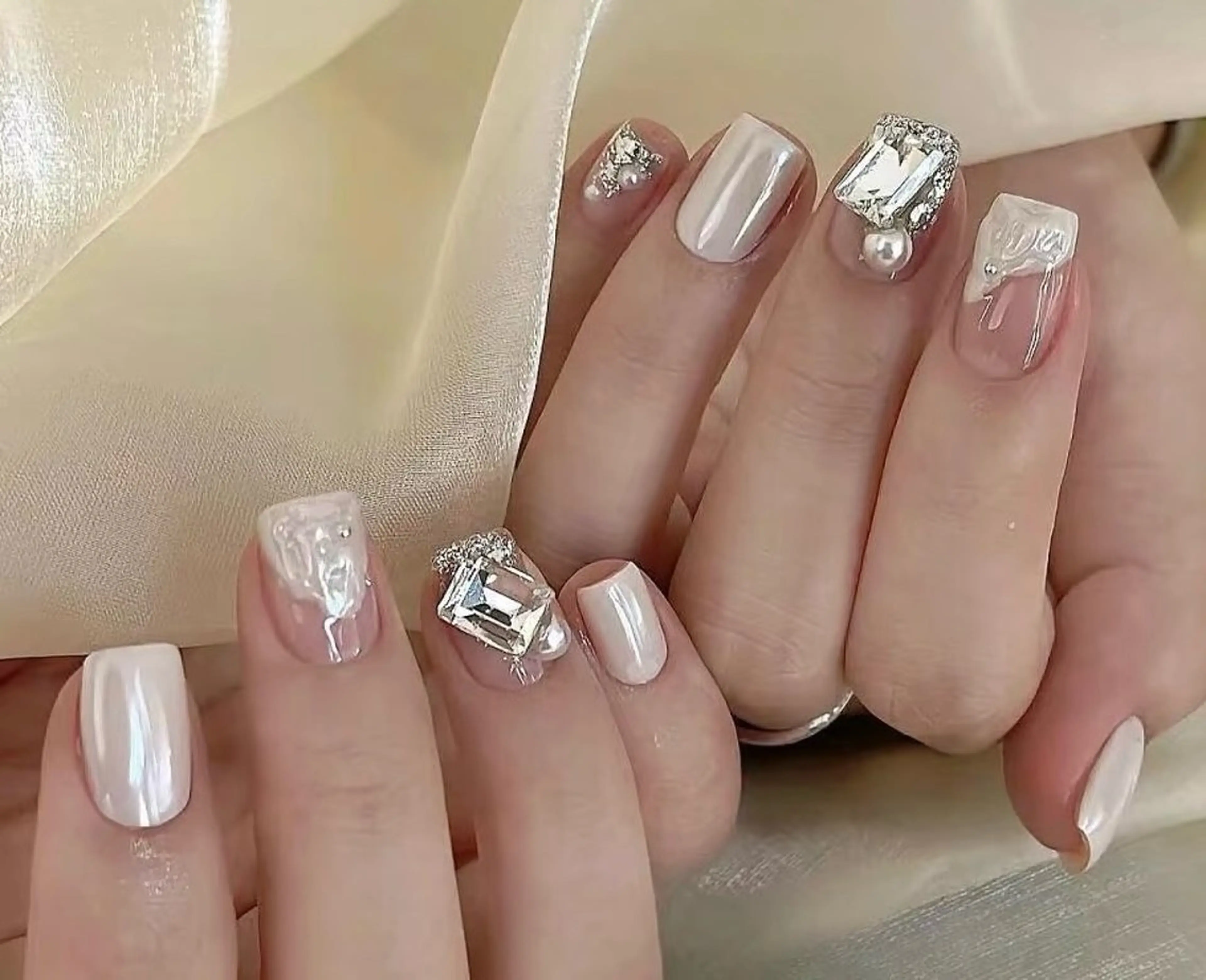 ネイル 高木 維麗絲のネイルデザイン