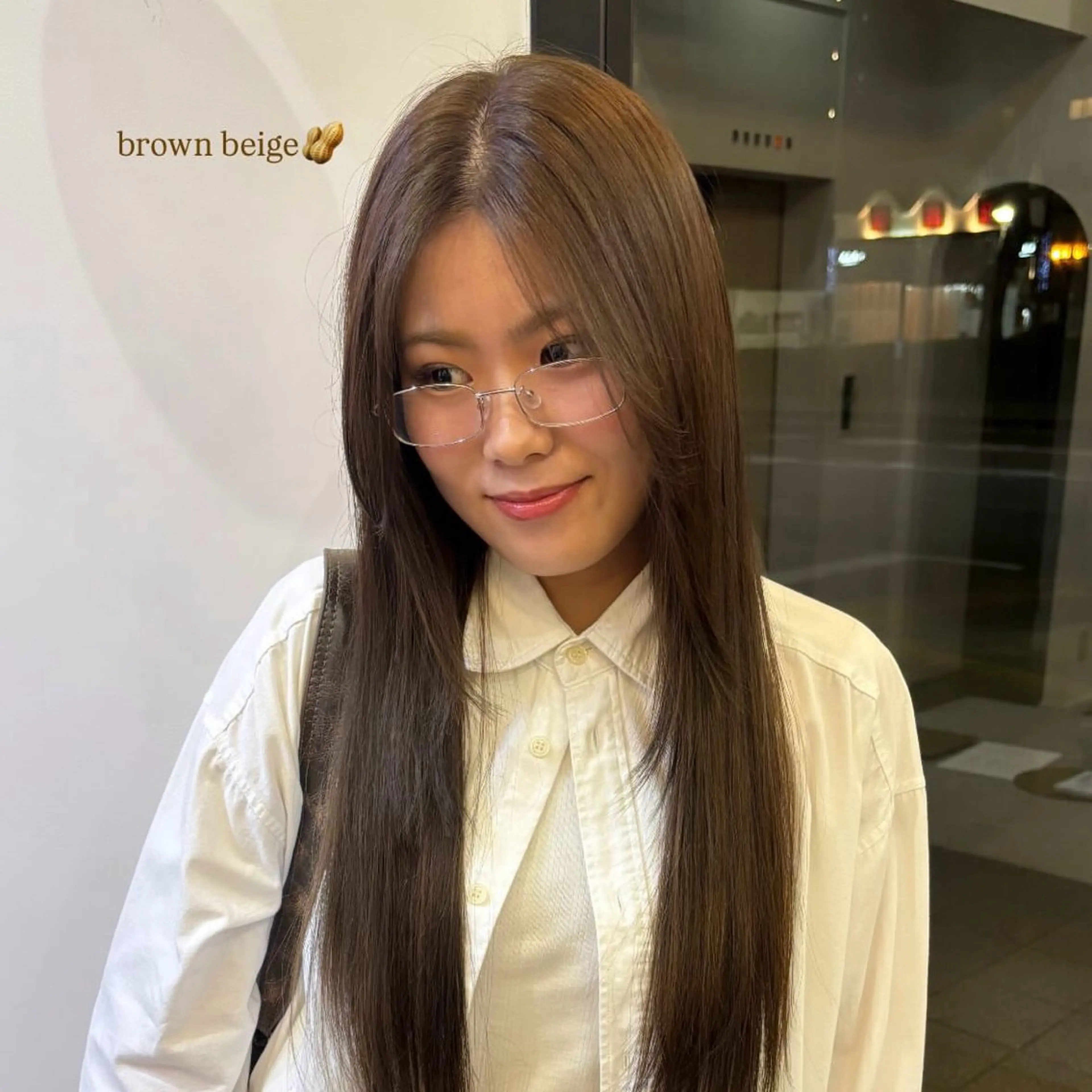 ロング カラー 透明感カラー カミヤマ シオリのヘアスタイル